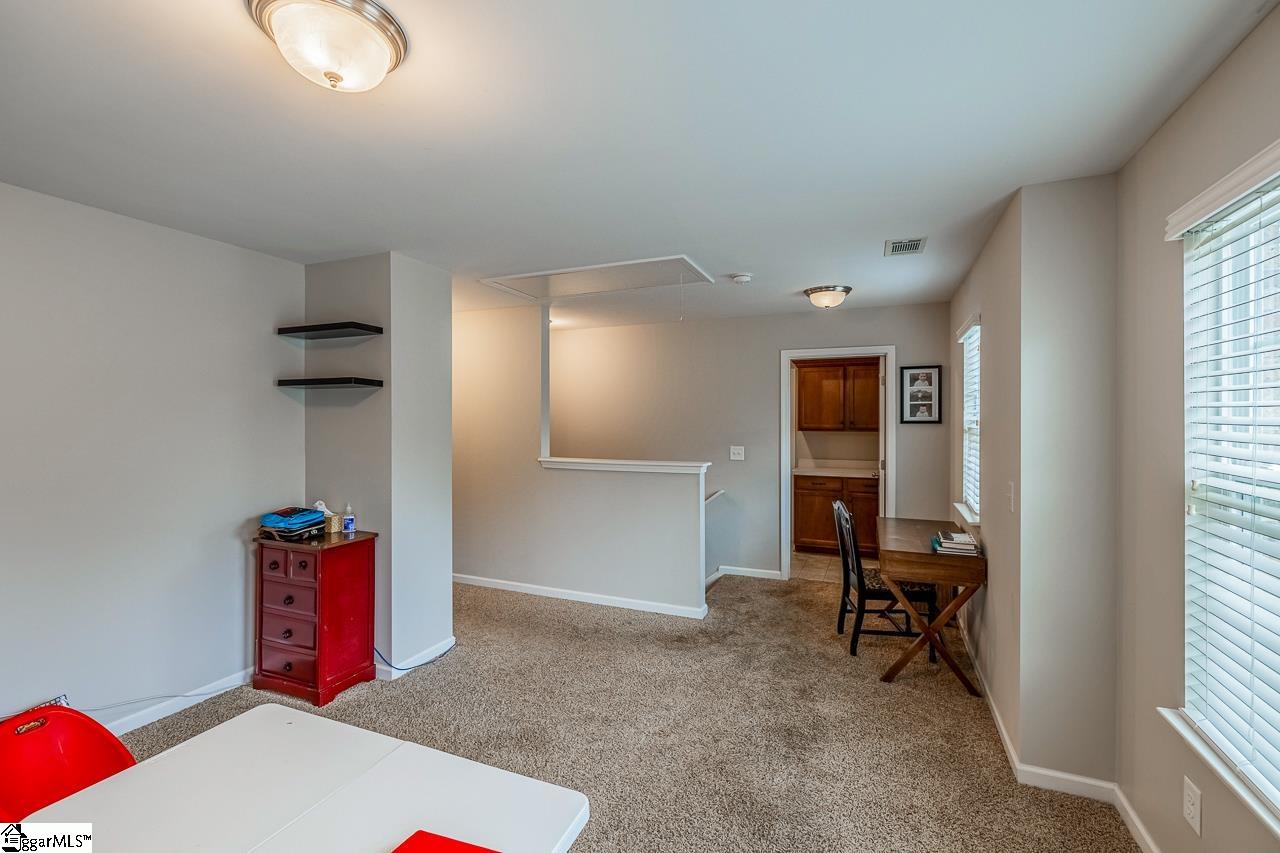 208 Castleton Circle Boiling Springs, SC 29316