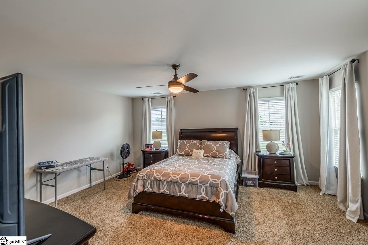 208 Castleton Circle Boiling Springs, SC 29316