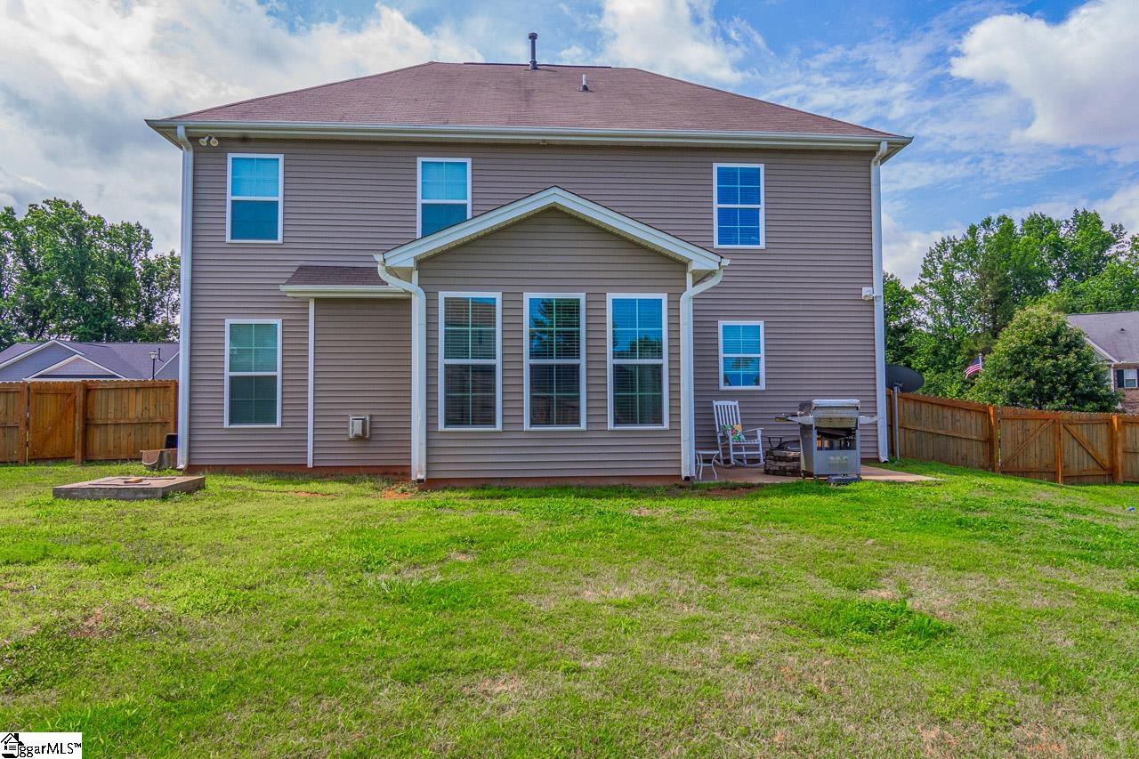 208 Castleton Circle Boiling Springs, SC 29316