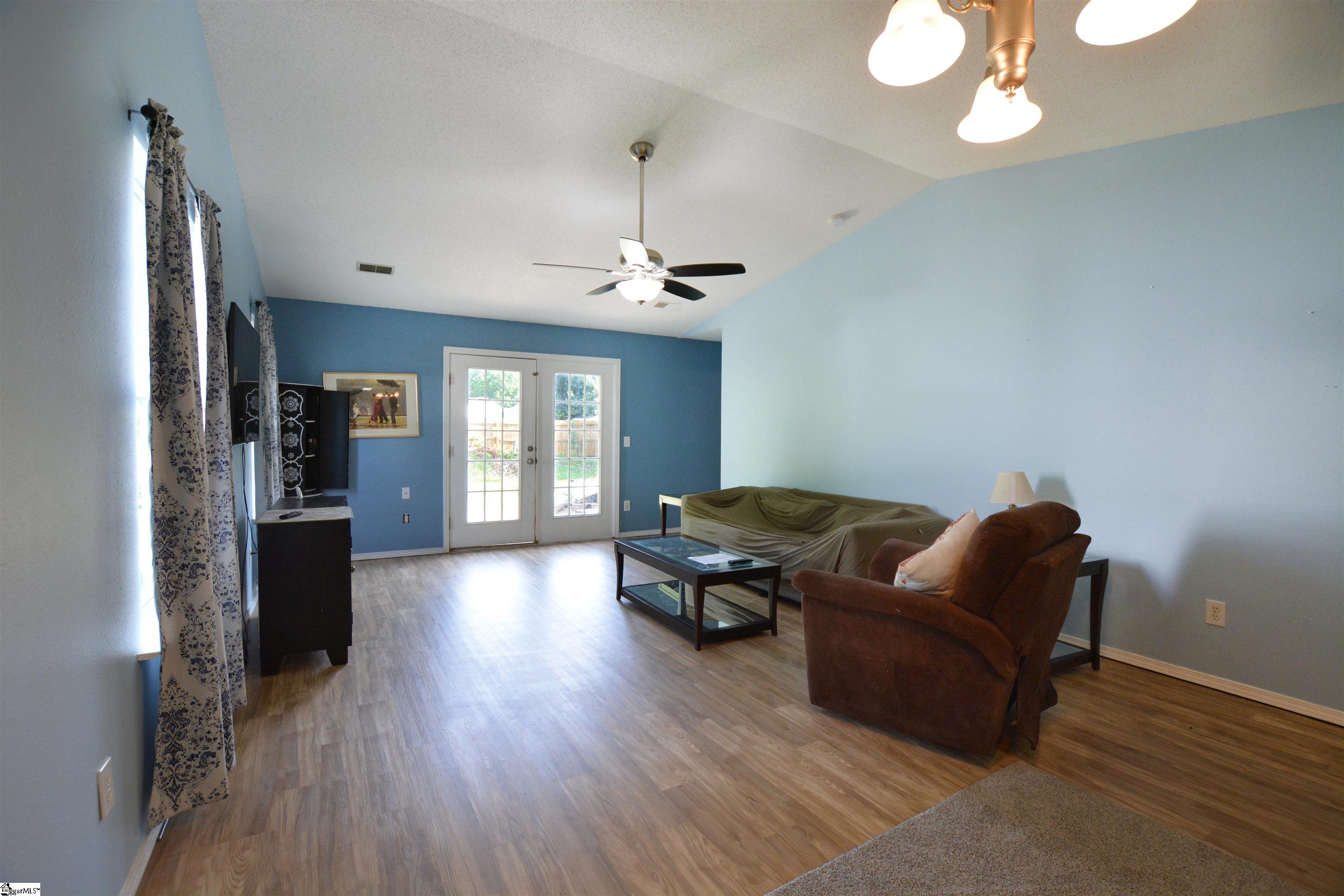 7 Pasture Place Simpsonville, SC 29681