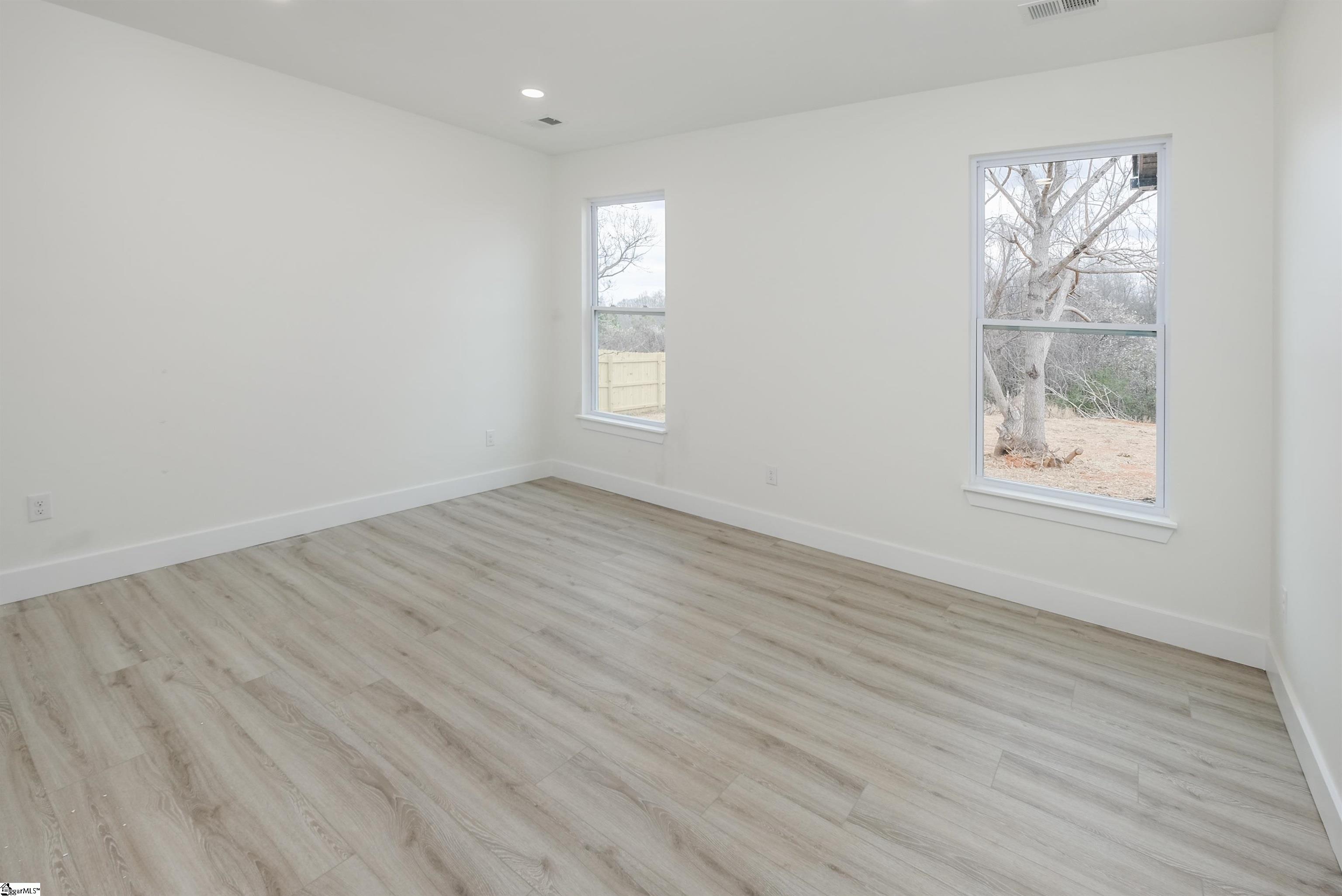 120 Simmons Road Woodruff, SC 29388