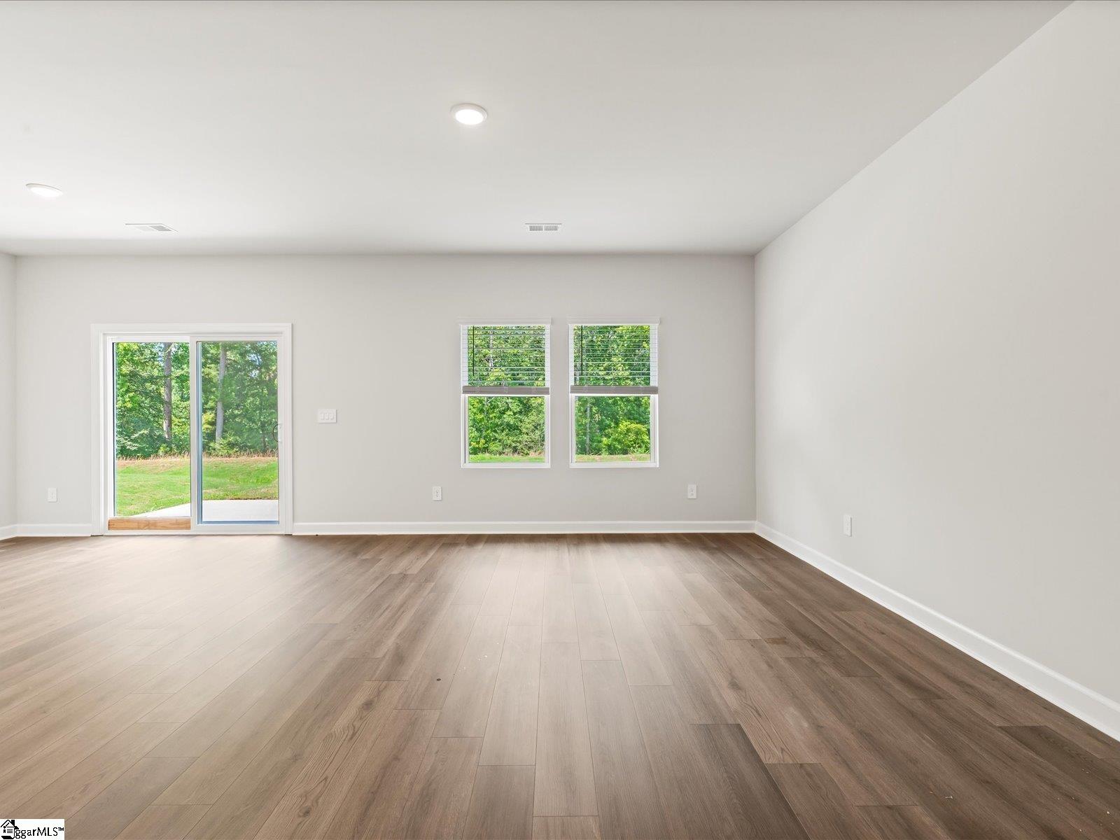 235 Merriweather Way Spartanburg, SC 29302