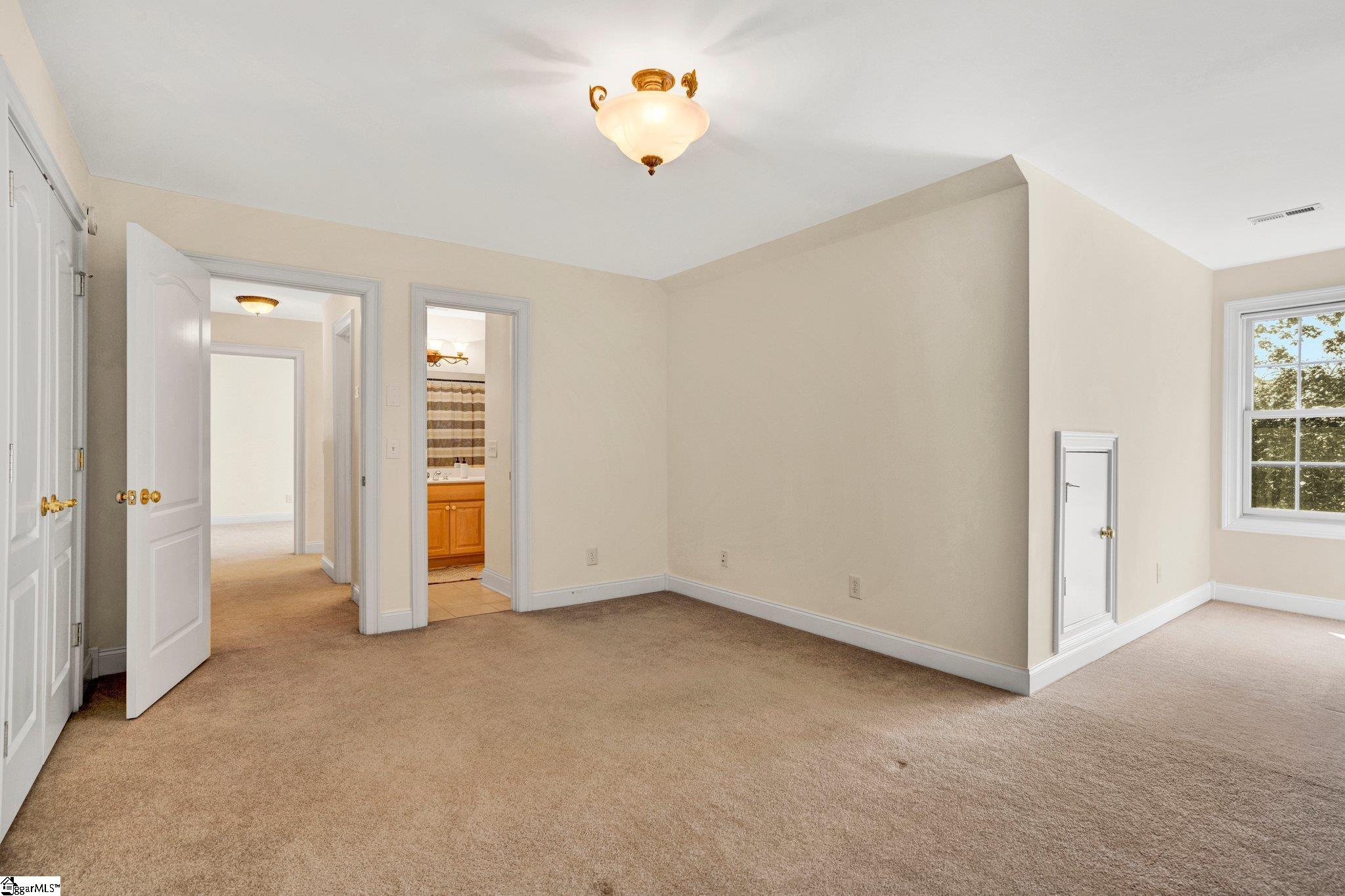 10 Laurelcrest Lane Travelers Rest, SC 29690-8188