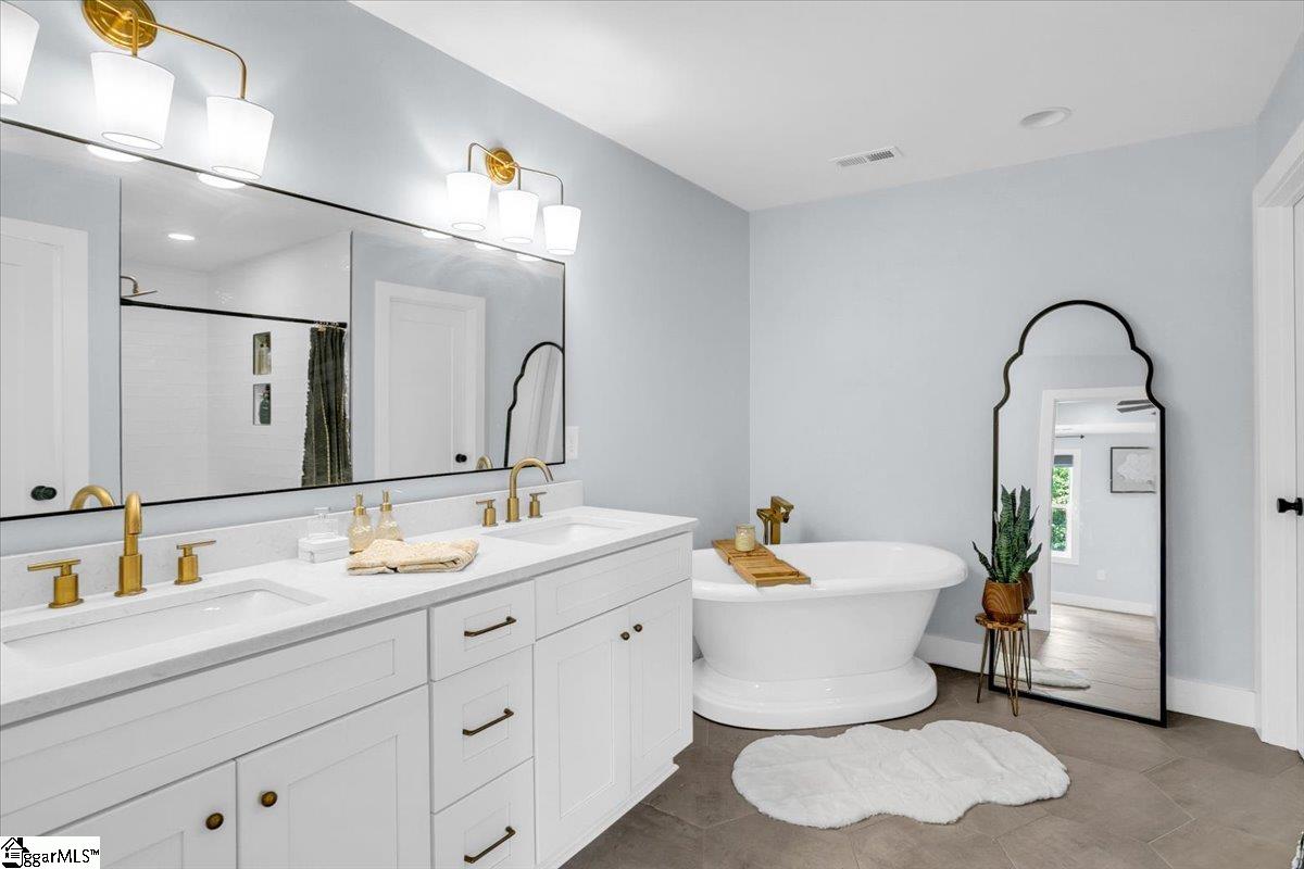 11 Echo Drive Travelers Rest, SC 29690