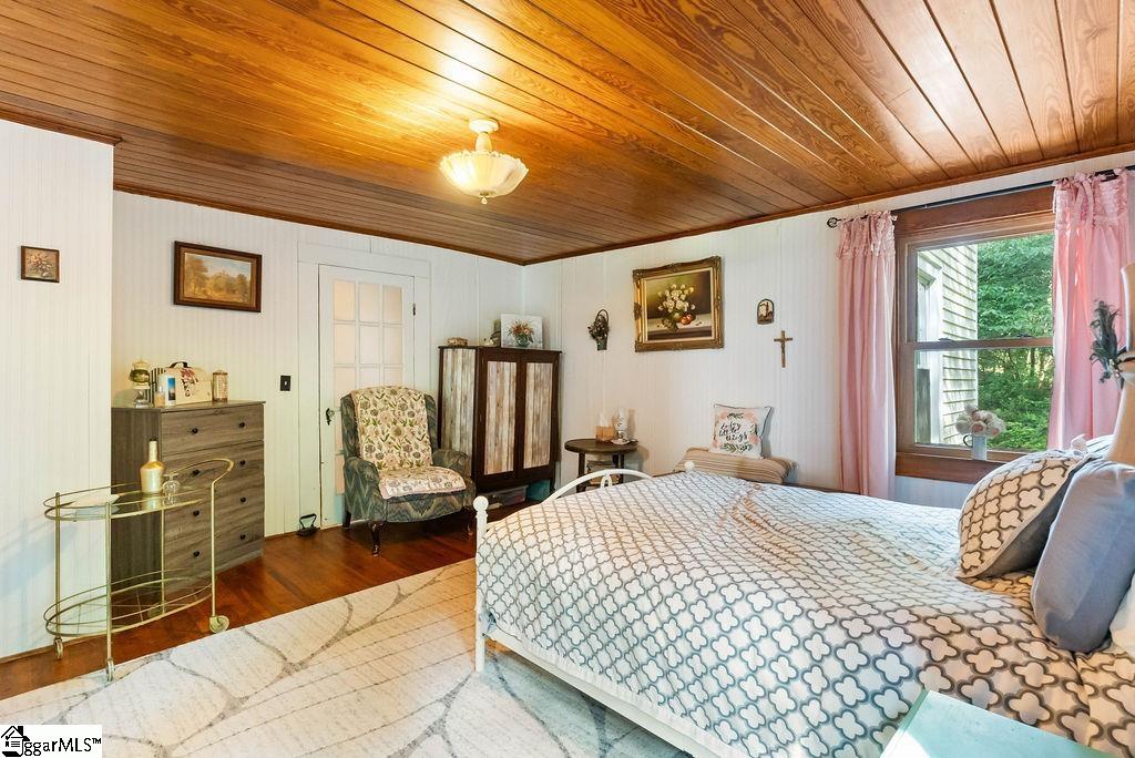 2115 Price House Road Woodruff, SC 29388