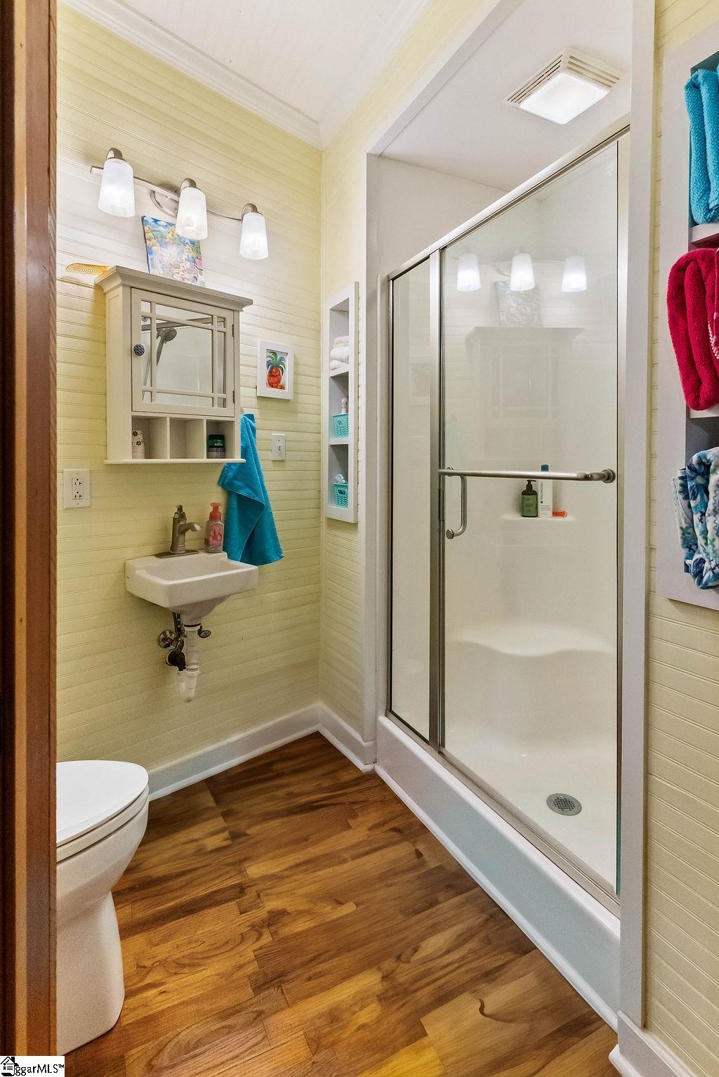 2115 Price House Road Woodruff, SC 29388