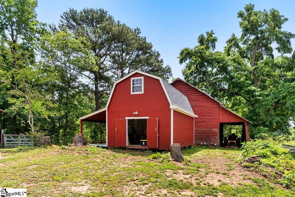 2115 Price House Road Woodruff, SC 29388