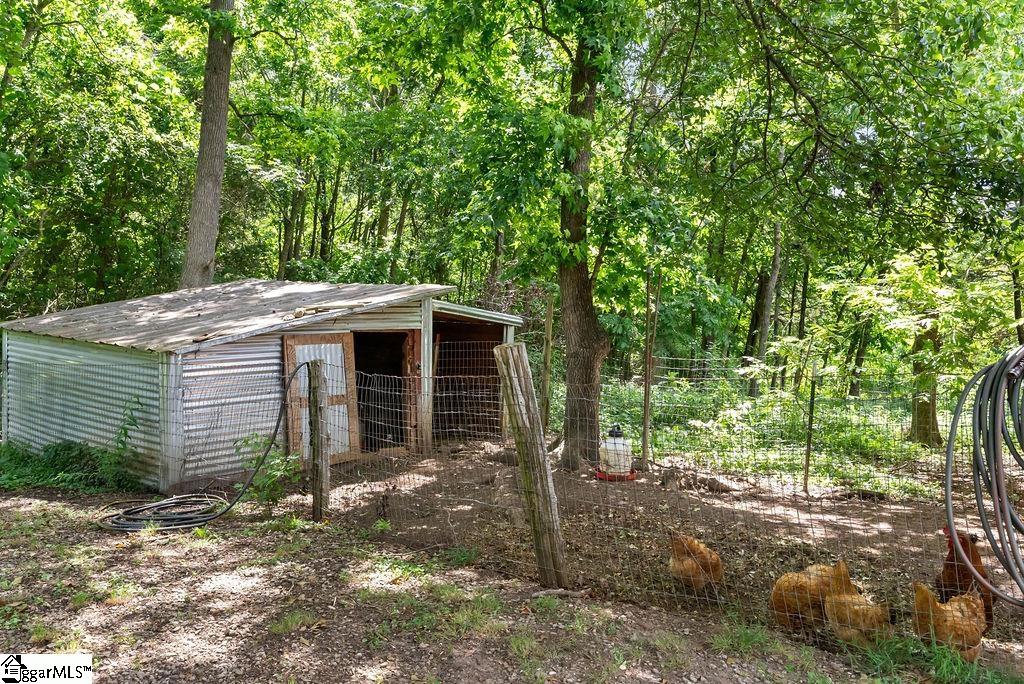 2115 Price House Road Woodruff, SC 29388