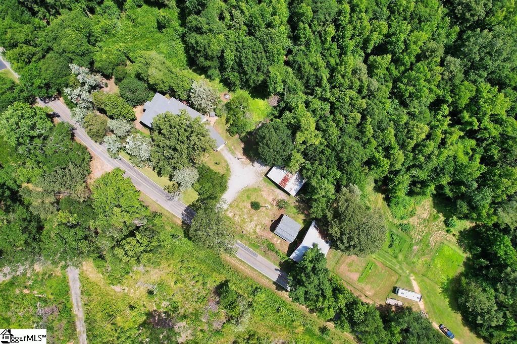 2115 Price House Road Woodruff, SC 29388