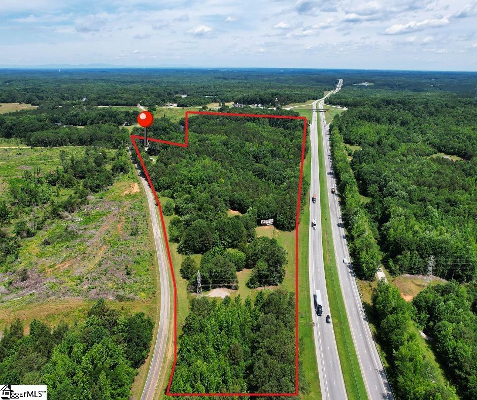 2115 Price House Road Woodruff, SC 29388