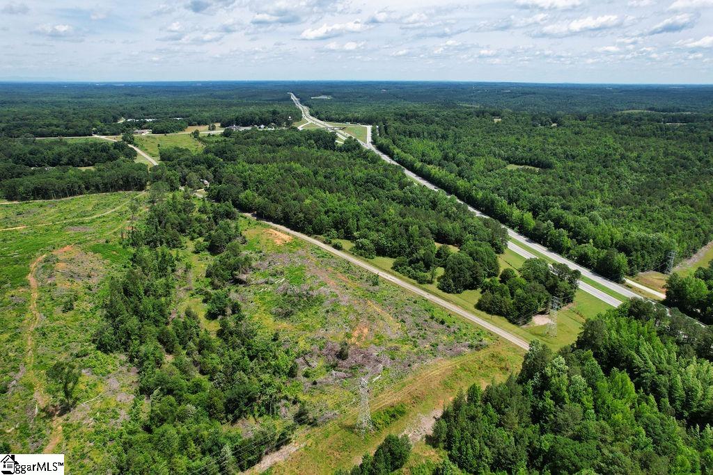 2115 Price House Road Woodruff, SC 29388