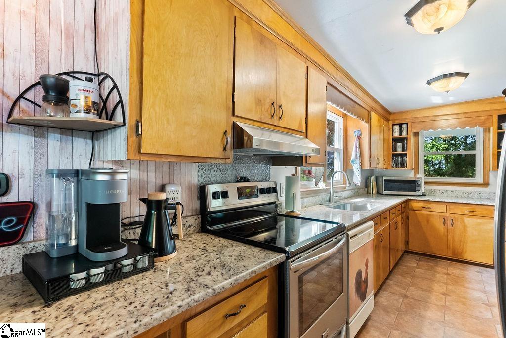 2115 Price House Road Woodruff, SC 29388