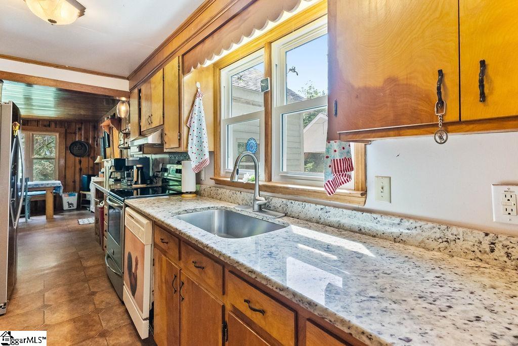 2115 Price House Road Woodruff, SC 29388