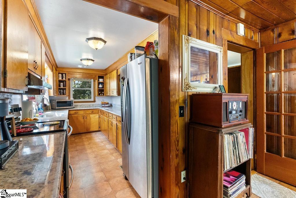 2115 Price House Road Woodruff, SC 29388