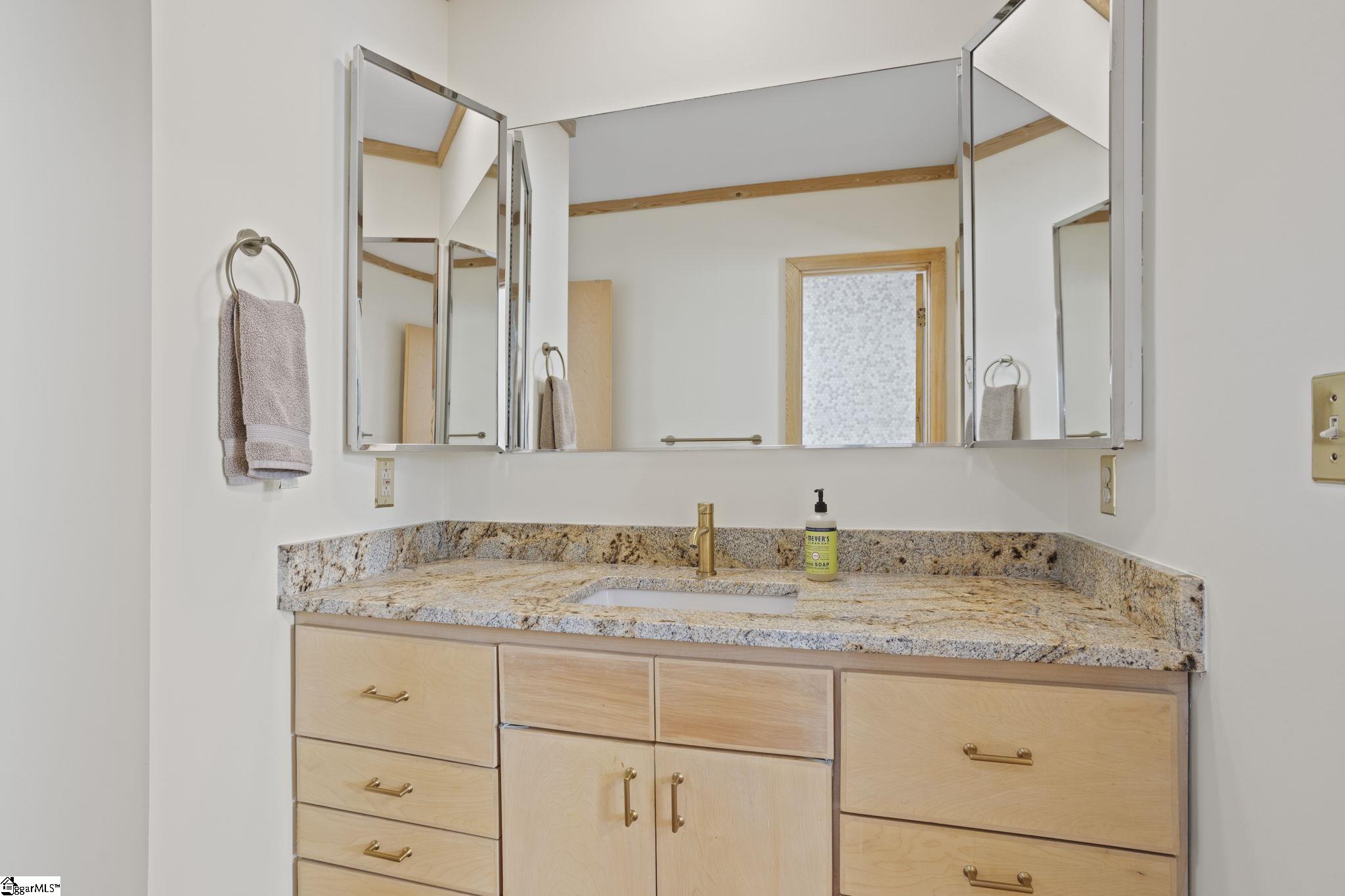 902 Altamont Road Greenville, SC 29609