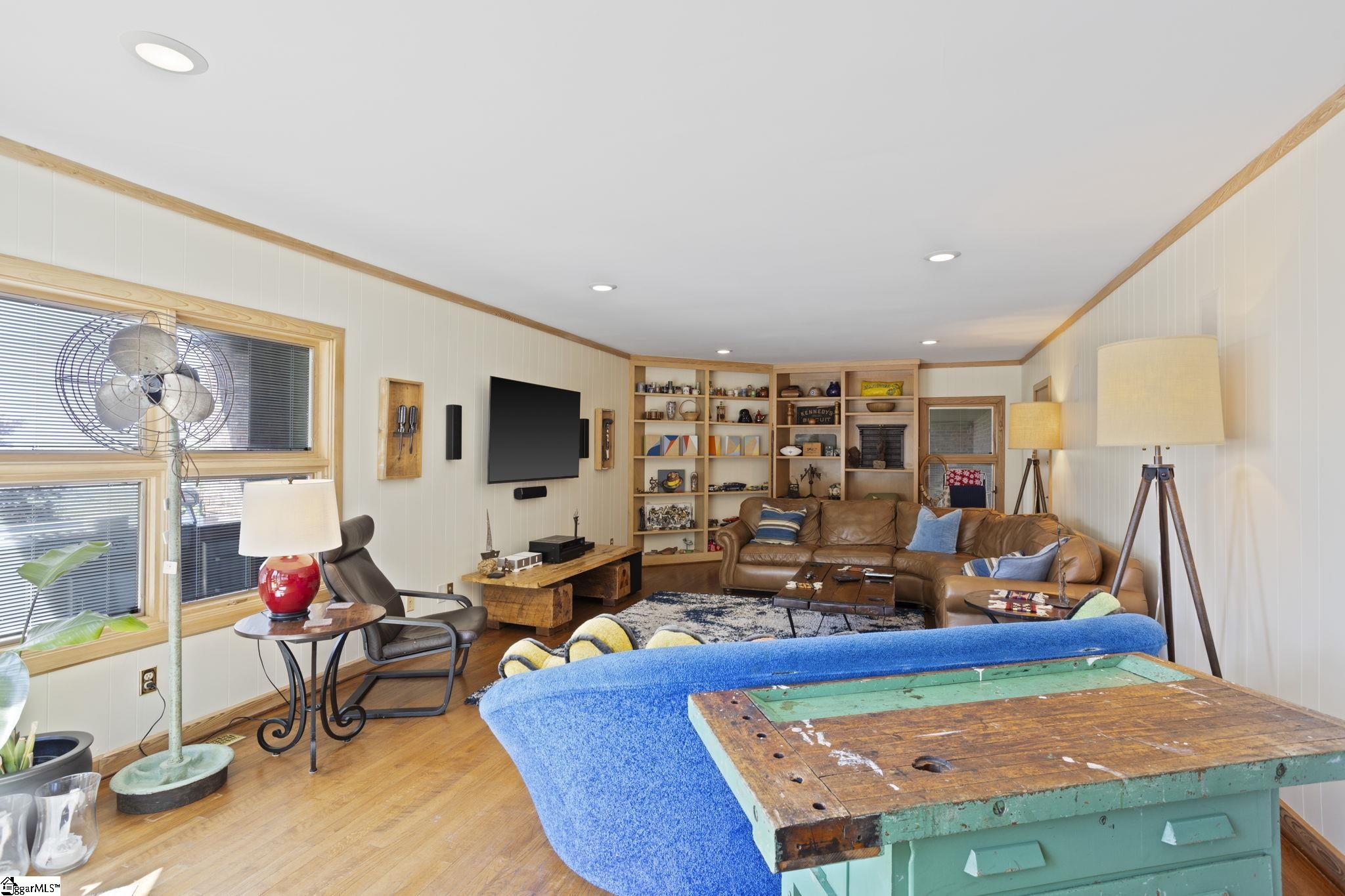 902 Altamont Road Greenville, SC 29609