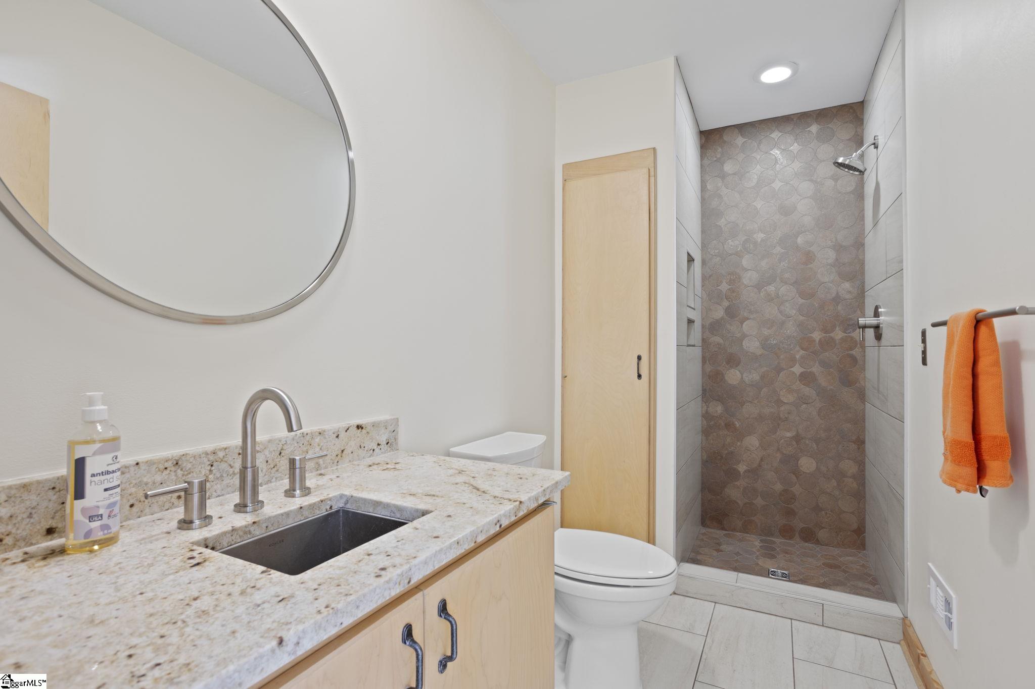 902 Altamont Road Greenville, SC 29609