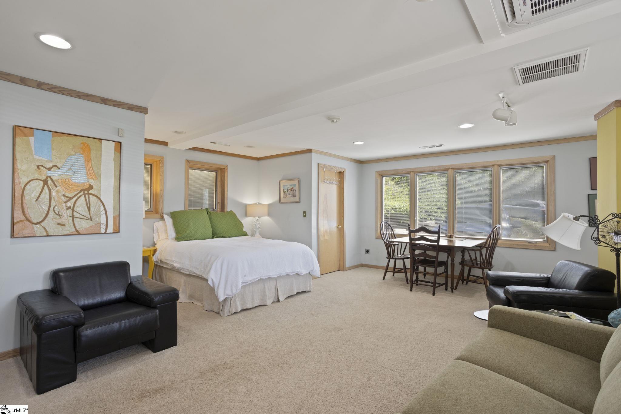 902 Altamont Road Greenville, SC 29609