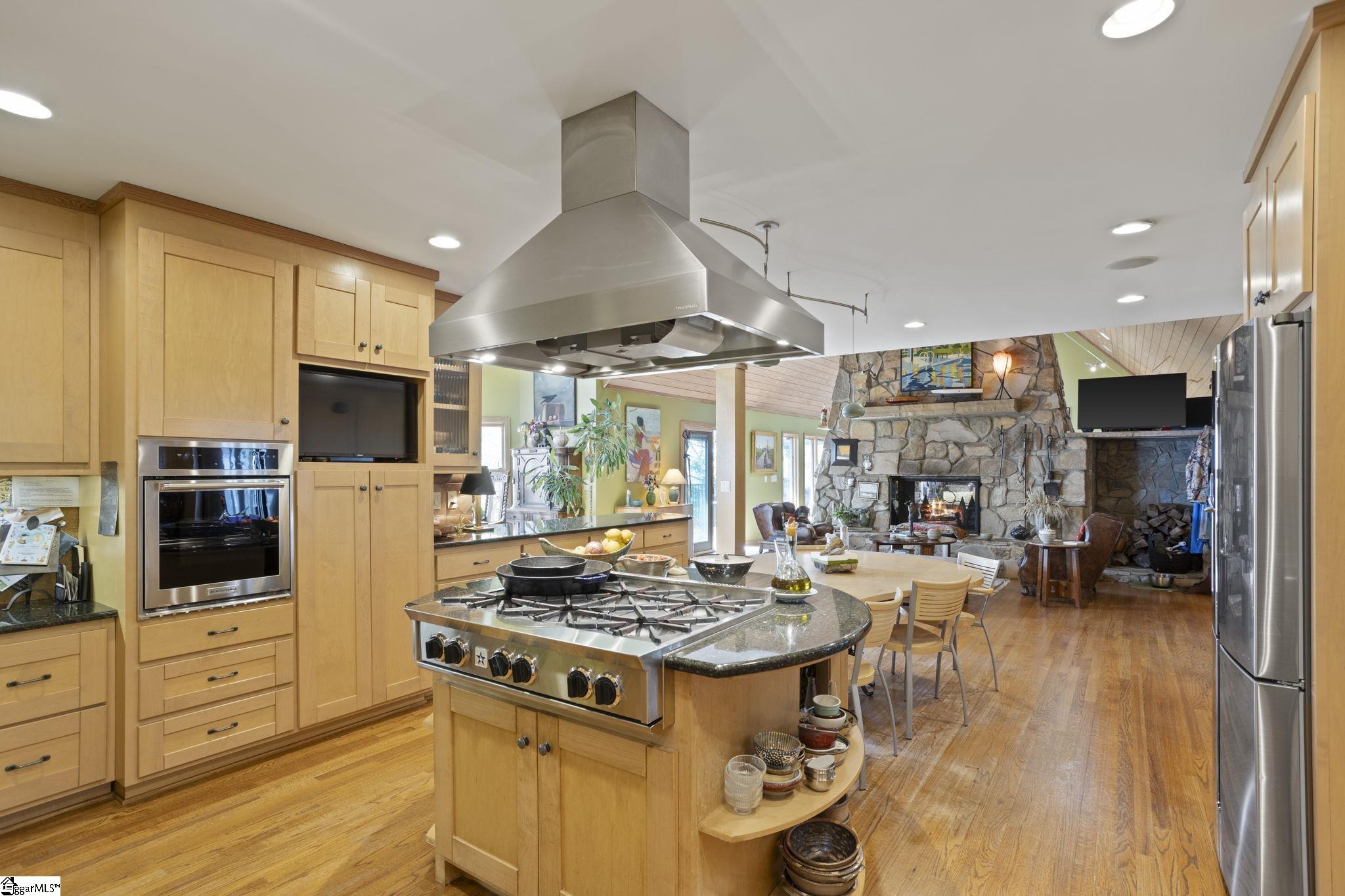 902 Altamont Road Greenville, SC 29609