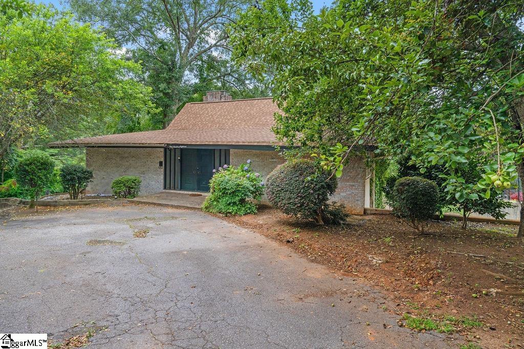 118 Ridgeland Drive Greenville, SC 29601
