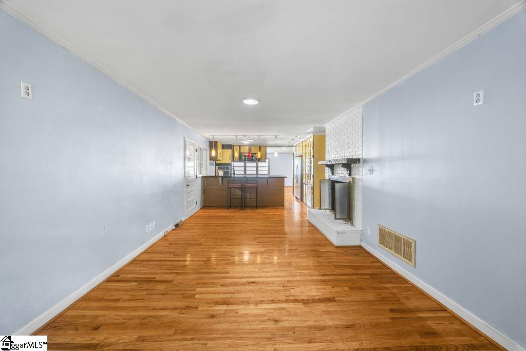 118 Ridgeland Drive Greenville, SC 29601