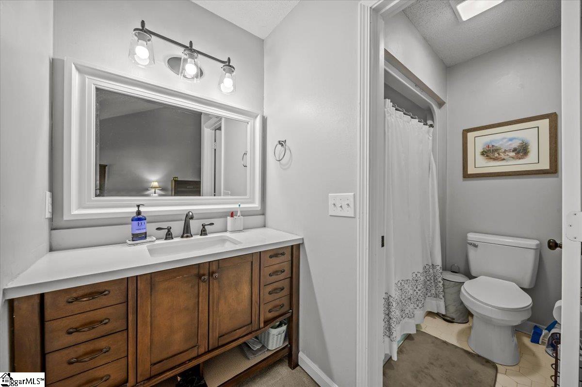 2 Creekside Way Greenville, SC 29609