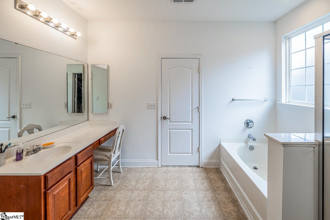 811 South Edisto River Drive Roebuck, SC 29376