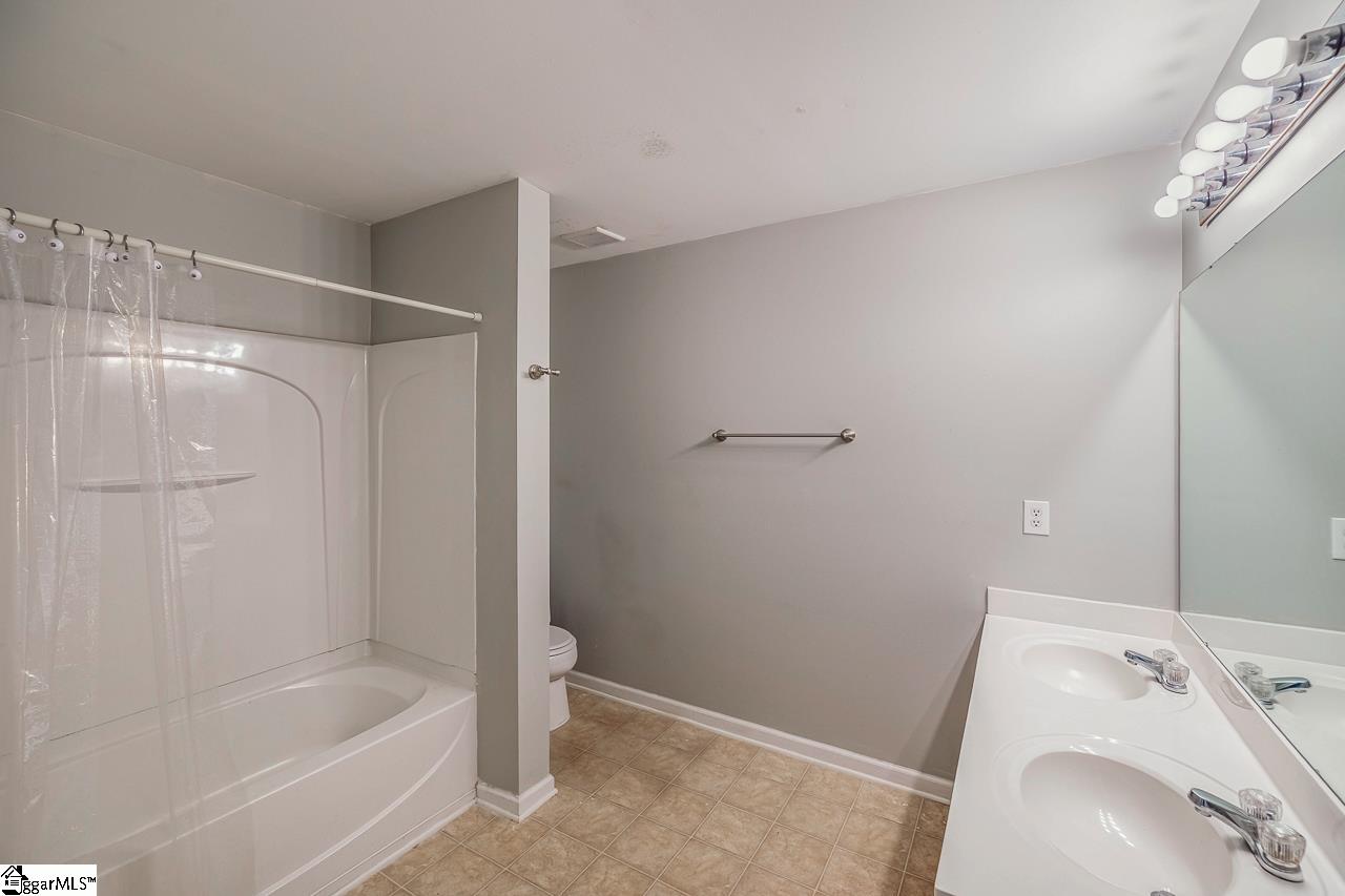 811 South Edisto River Drive Roebuck, SC 29376
