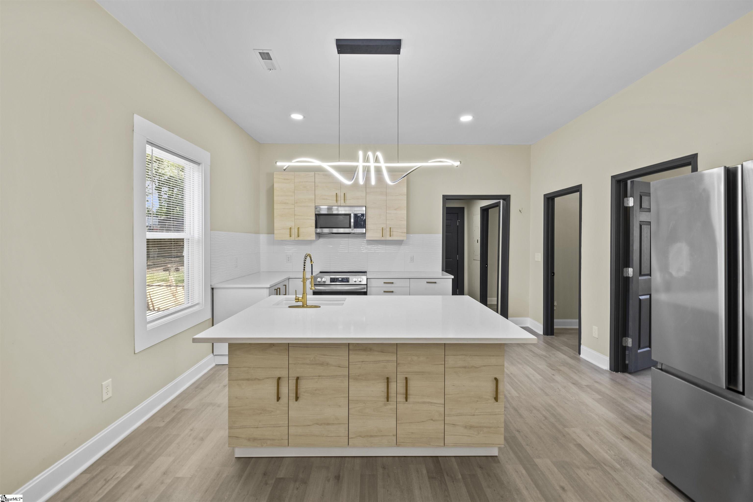 319 Tremont Avenue Greenville, SC 29605