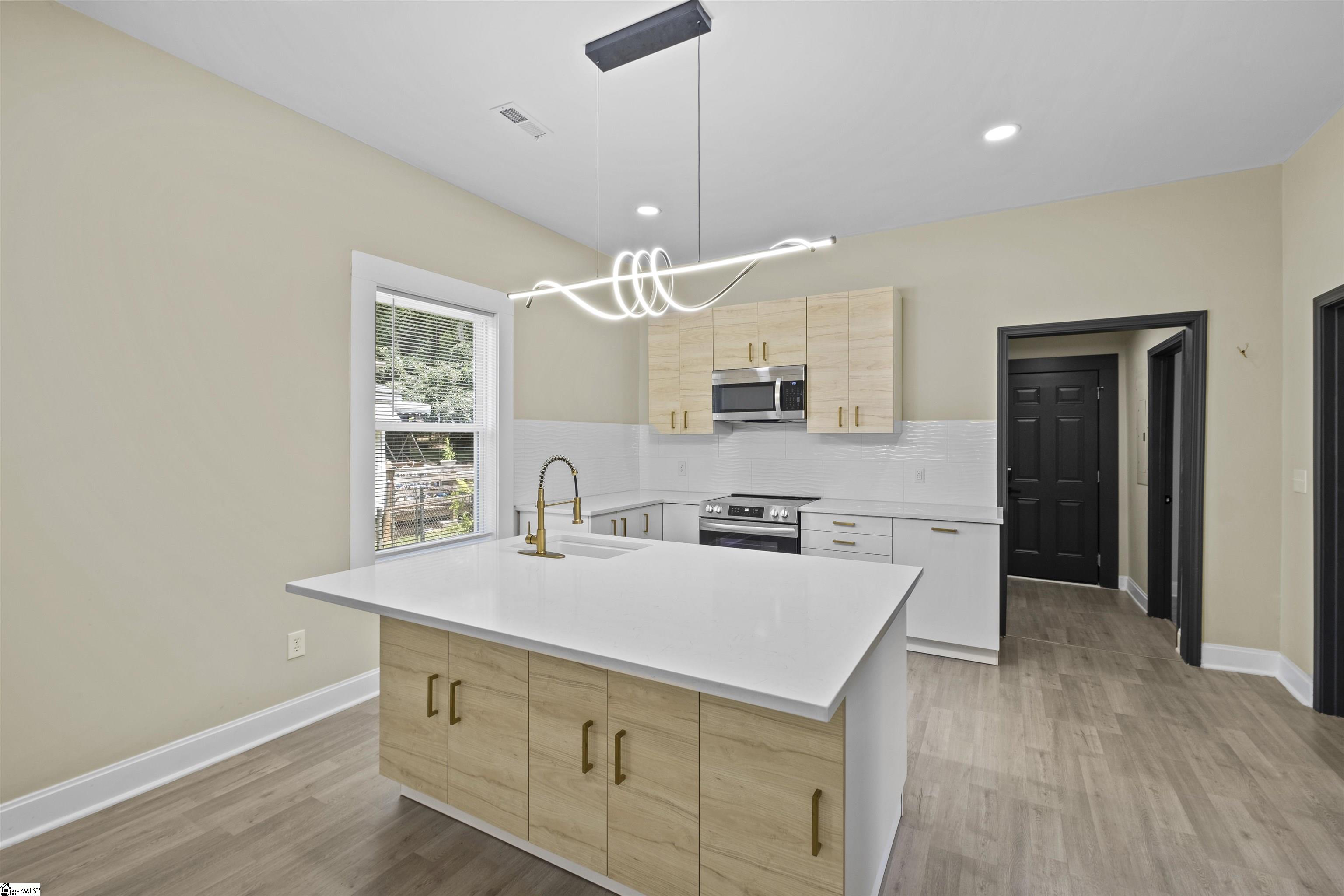 319 Tremont Avenue Greenville, SC 29605