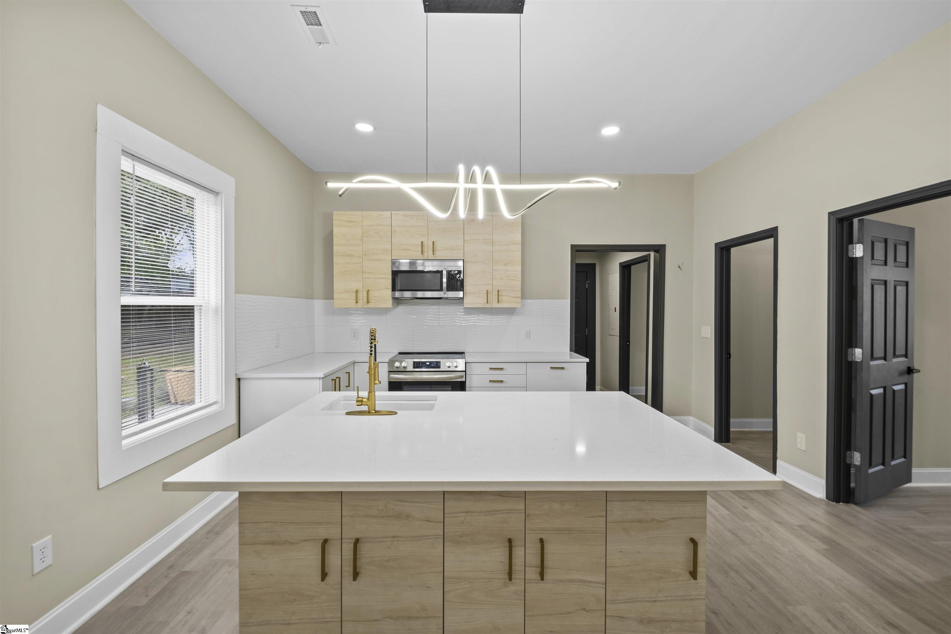 319 Tremont Avenue Greenville, SC 29605