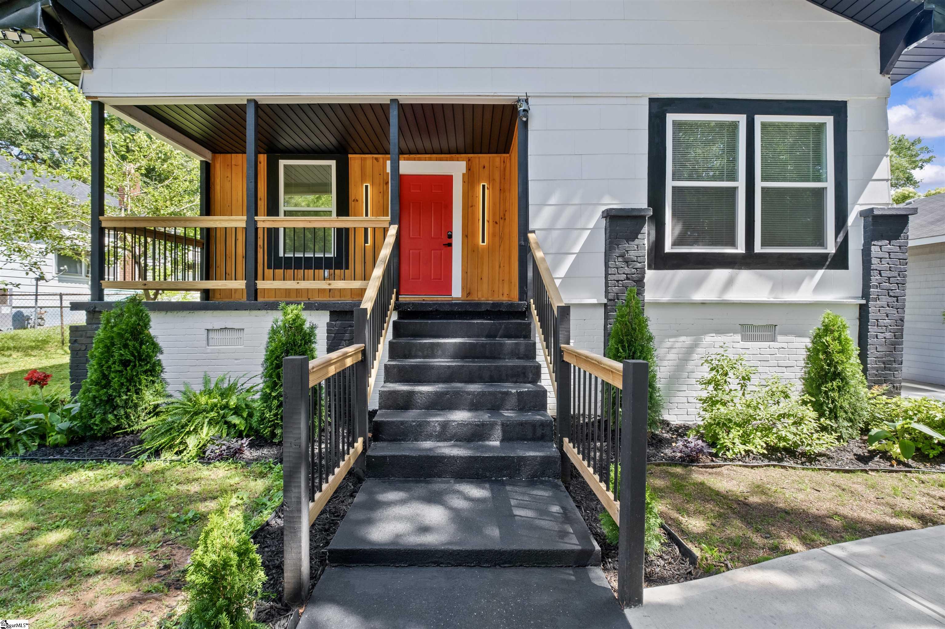 319 Tremont Avenue Greenville, SC 29605