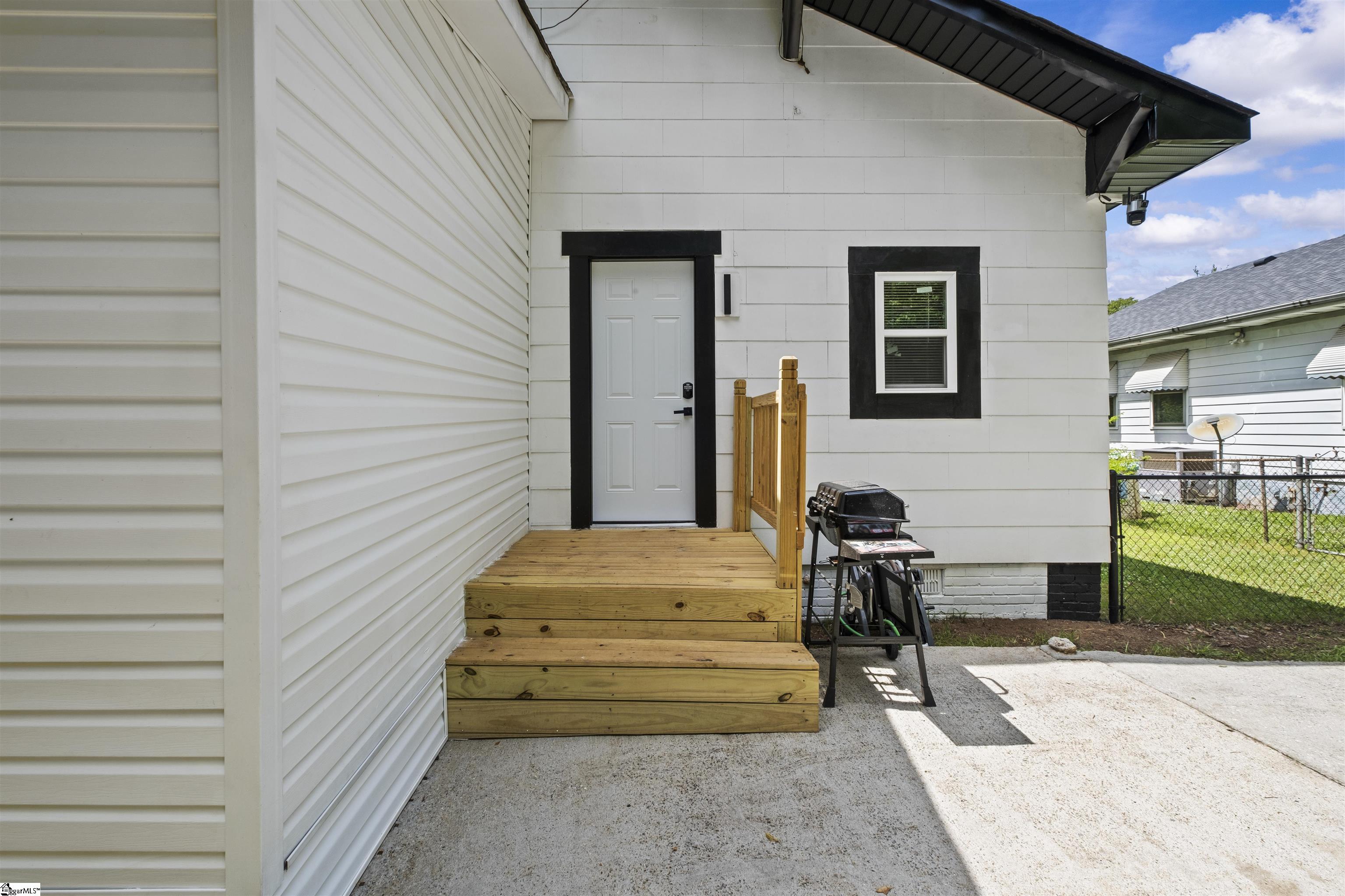 319 Tremont Avenue Greenville, SC 29605