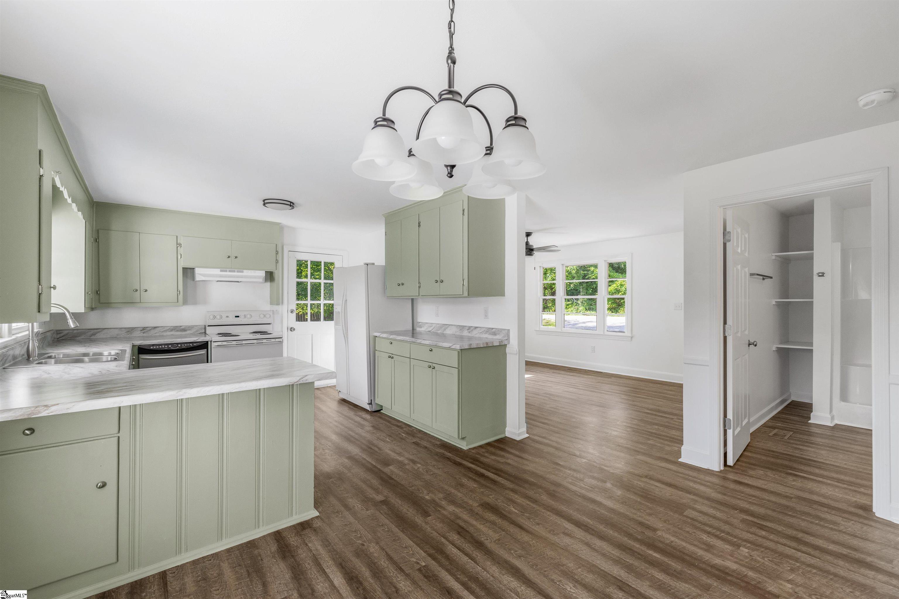 860 Beverly Road Greenville, SC 29609