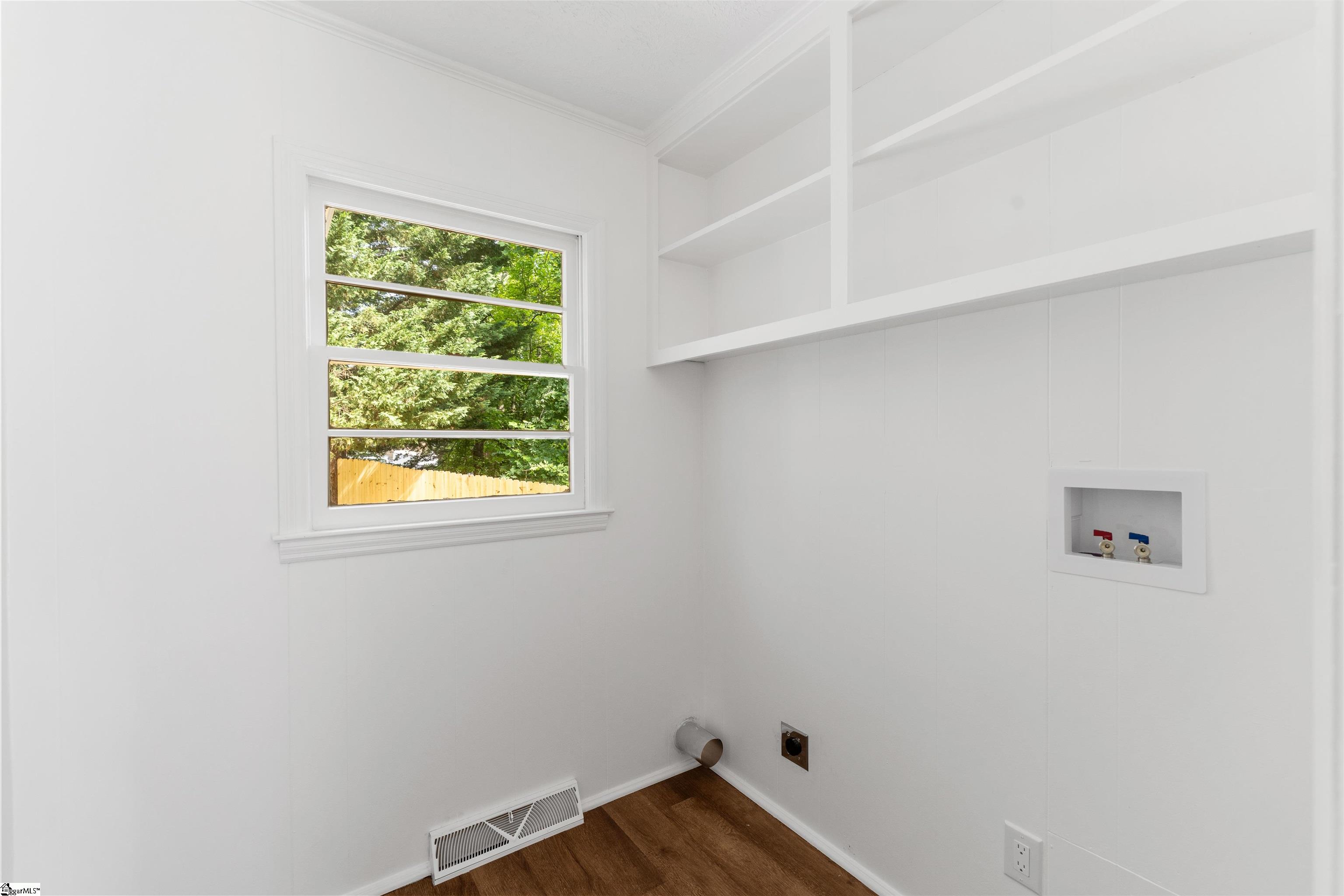 860 Beverly Road Greenville, SC 29609