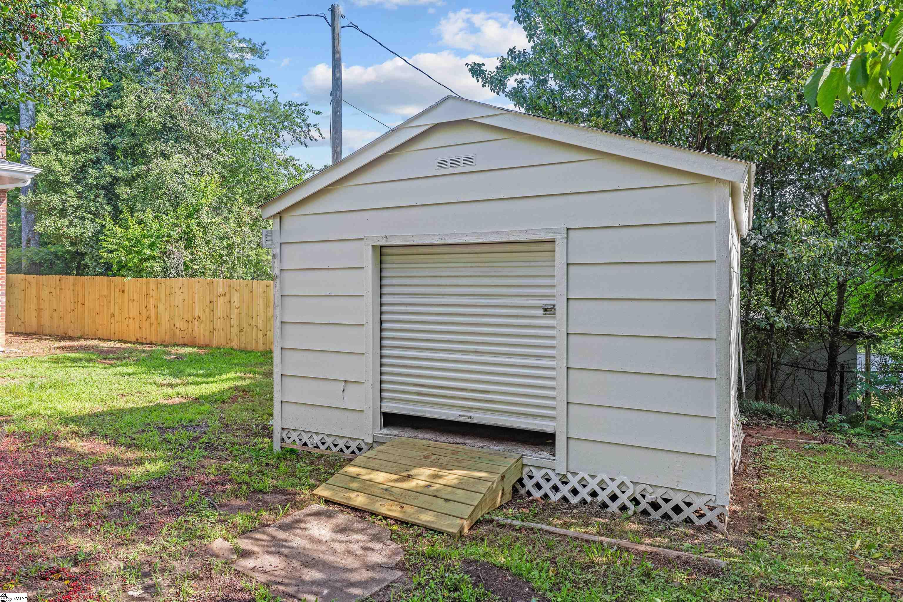 860 Beverly Road Greenville, SC 29609