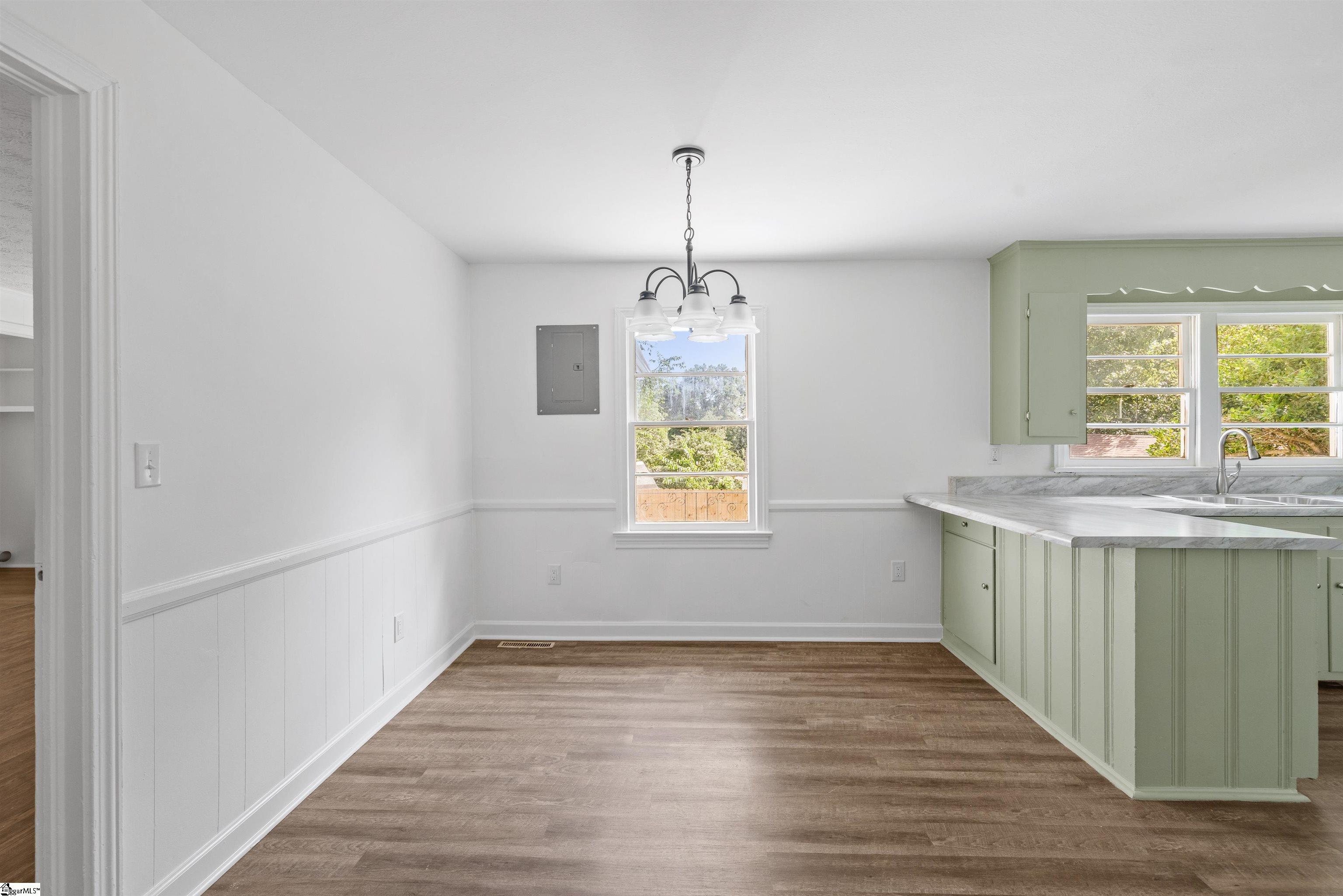 860 Beverly Road Greenville, SC 29609