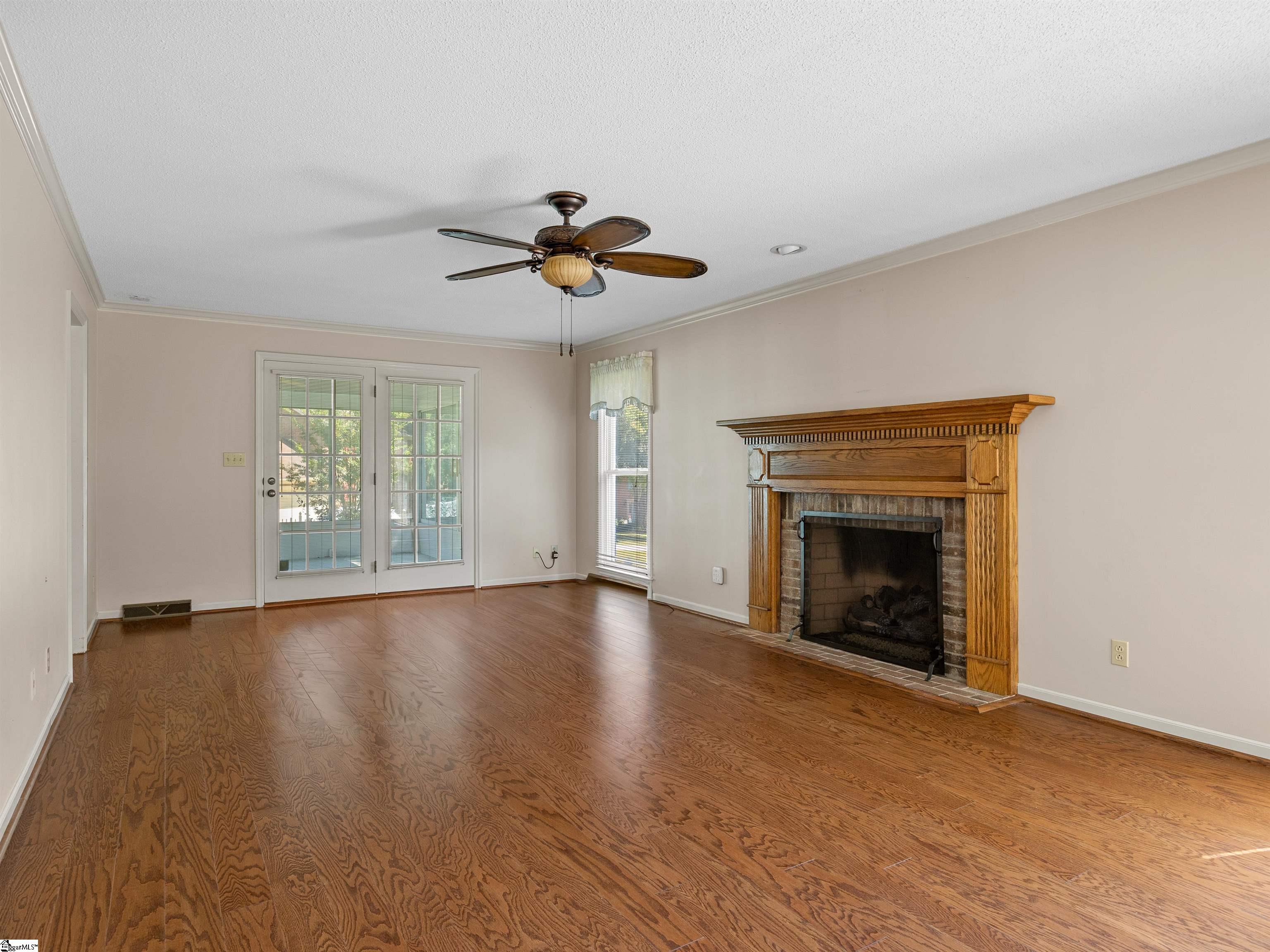 209 Thornhill Drive Spartanburg, SC 29301