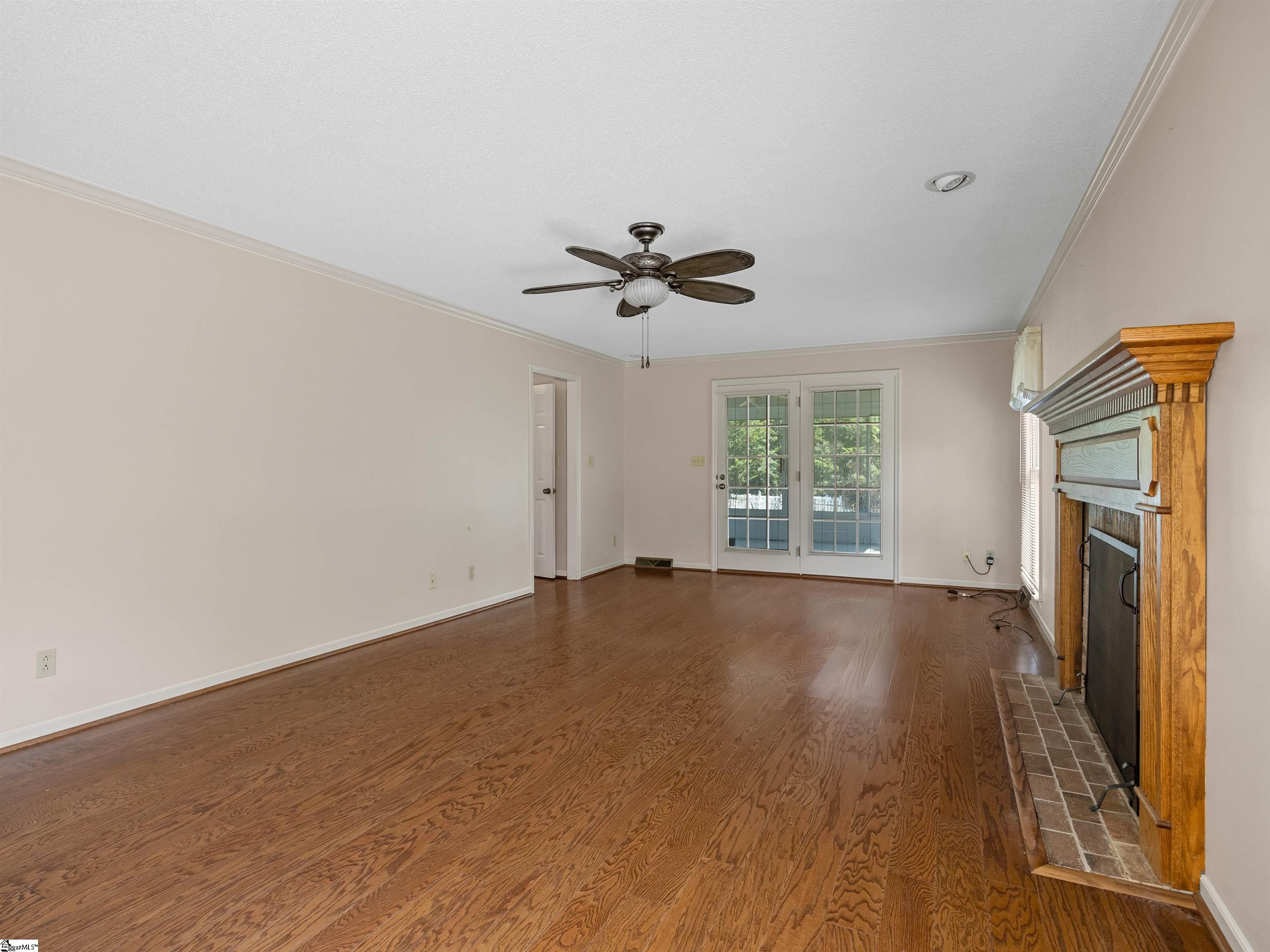 209 Thornhill Drive Spartanburg, SC 29301