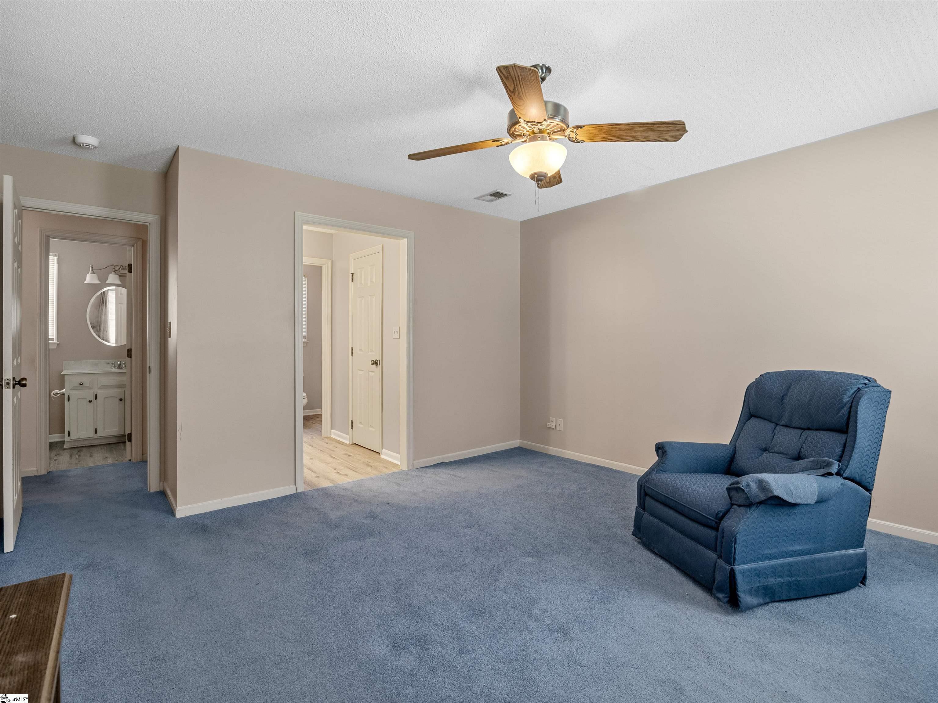 209 Thornhill Drive Spartanburg, SC 29301