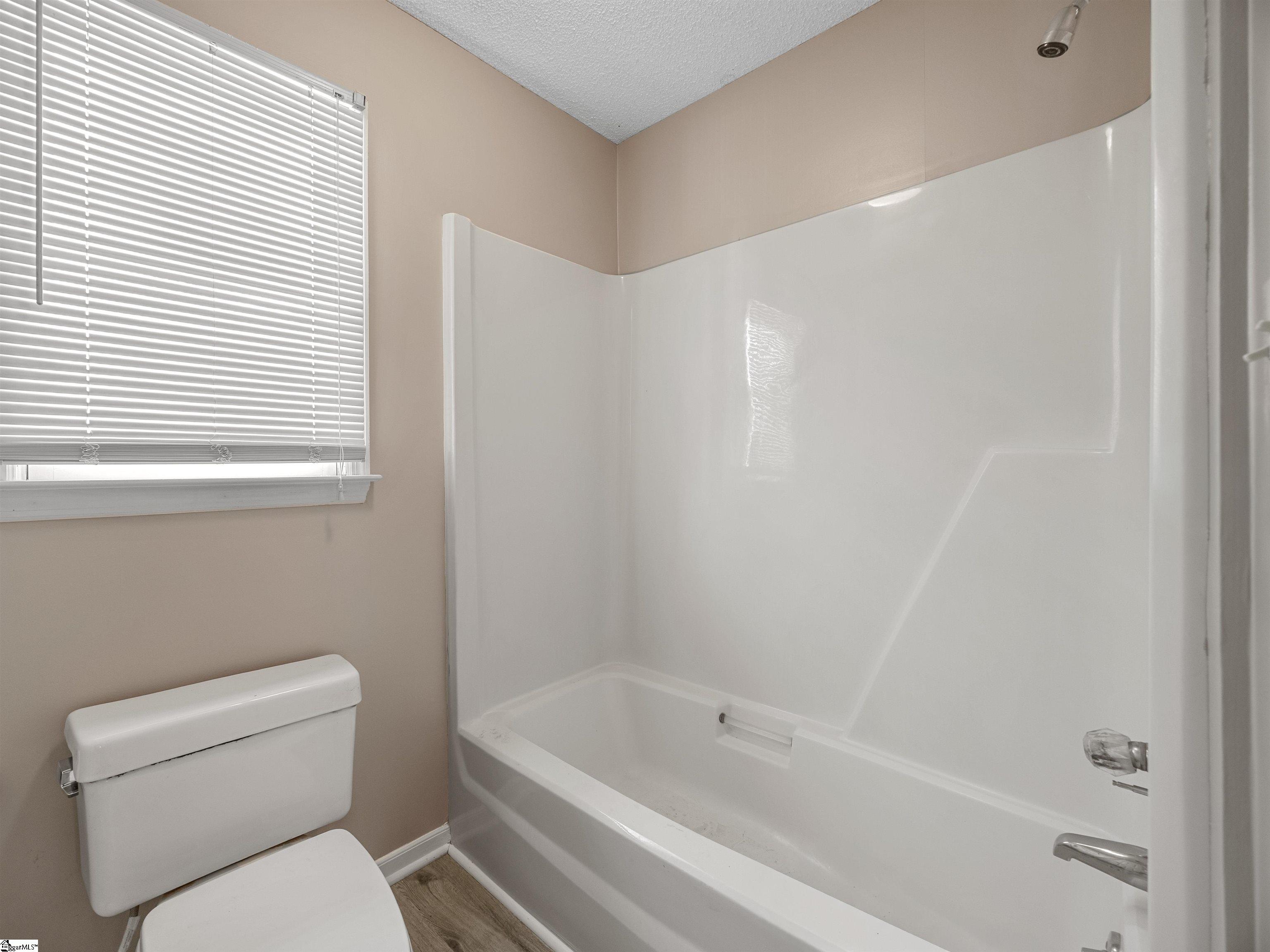 209 Thornhill Drive Spartanburg, SC 29301