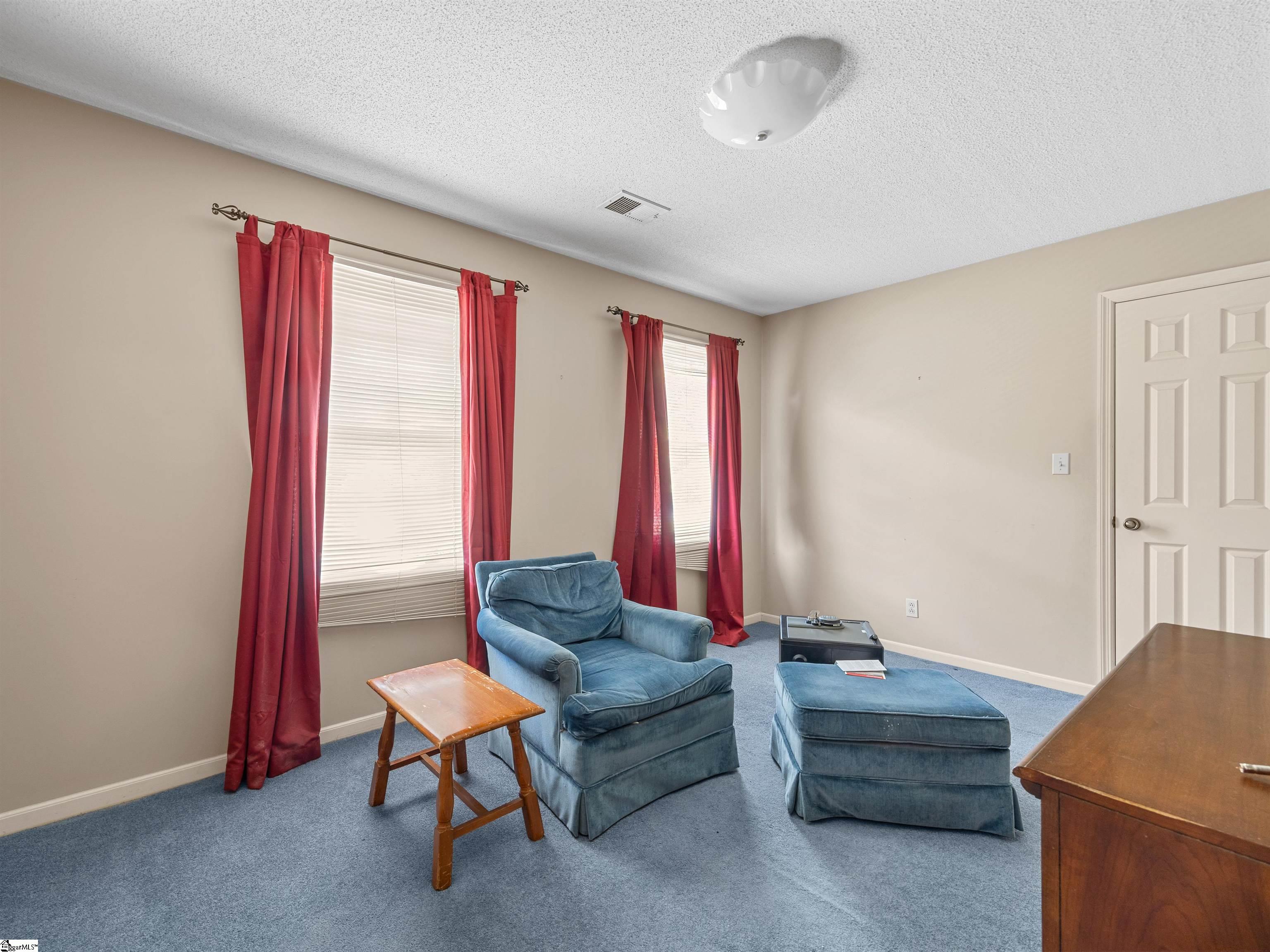 209 Thornhill Drive Spartanburg, SC 29301