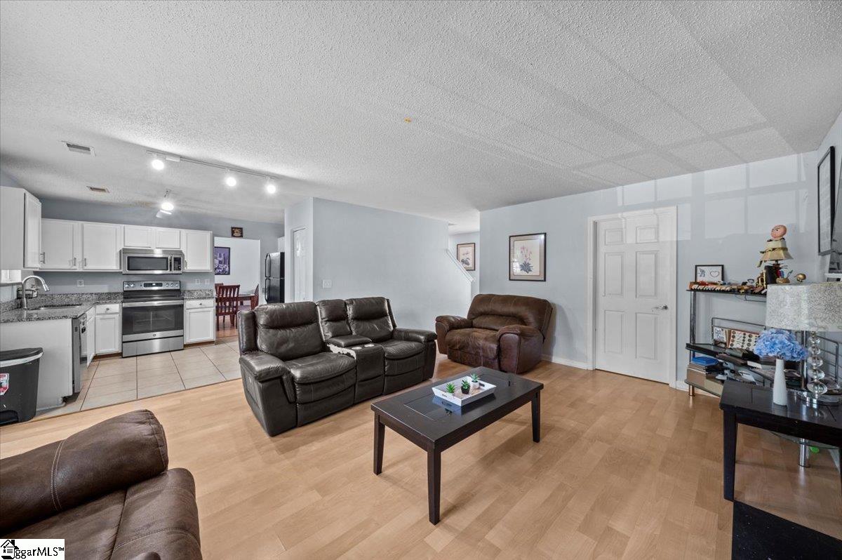110 Willow Bend Drive Taylors, SC 29687