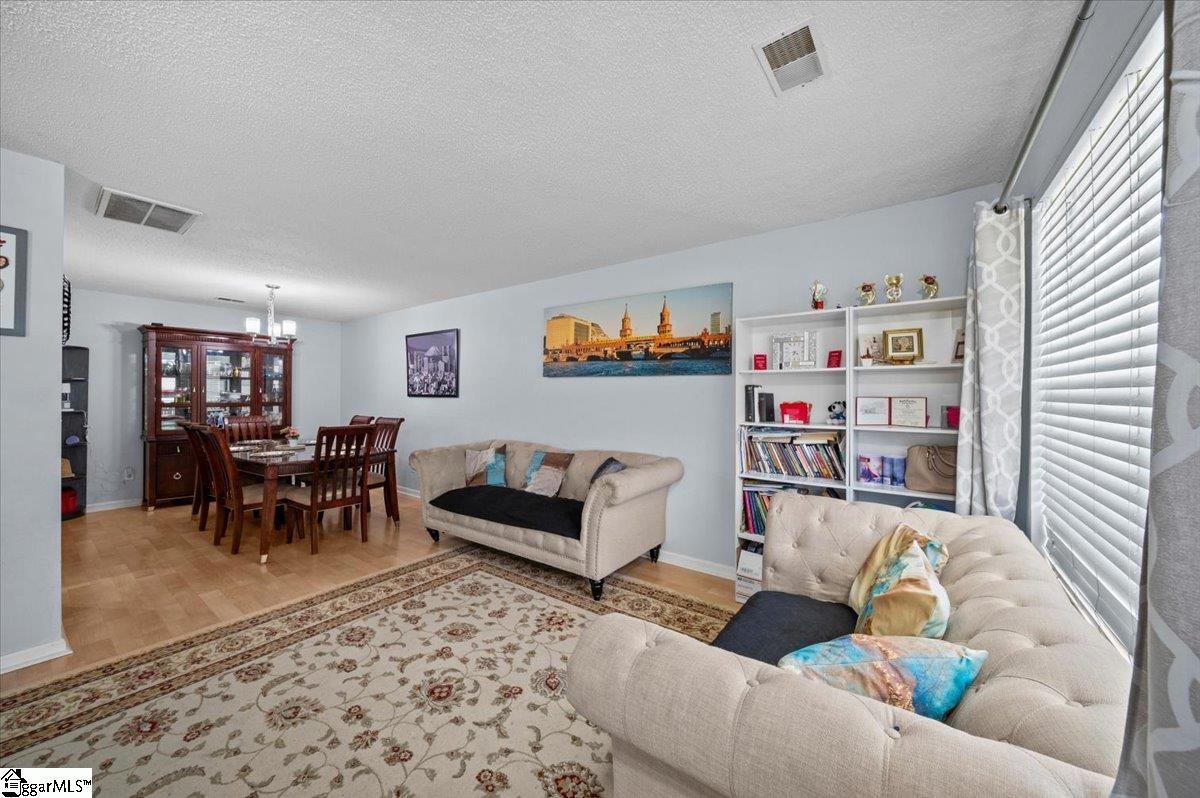 110 Willow Bend Drive Taylors, SC 29687