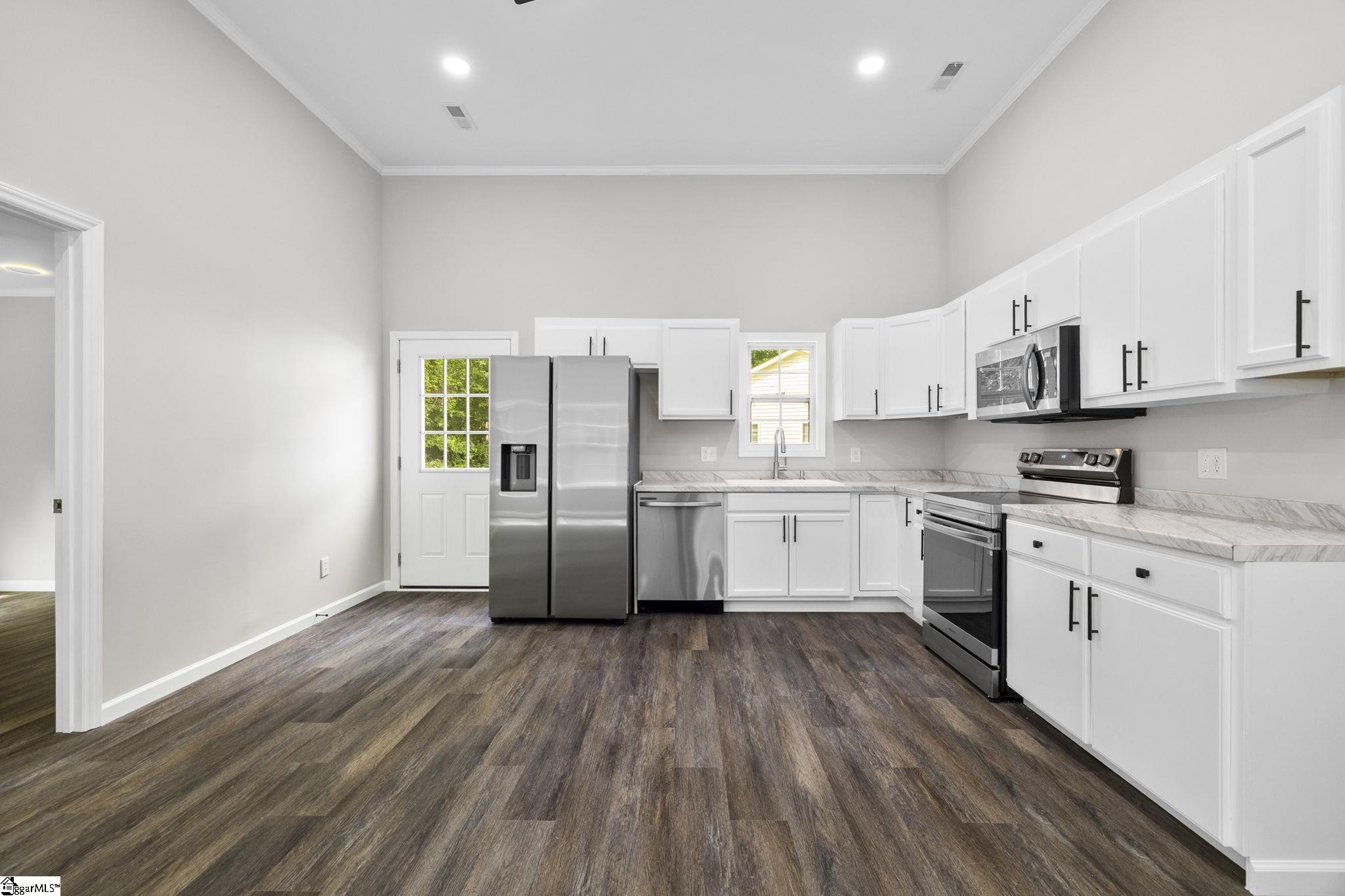 244 Wildwood Drive Honea Path, SC 29654