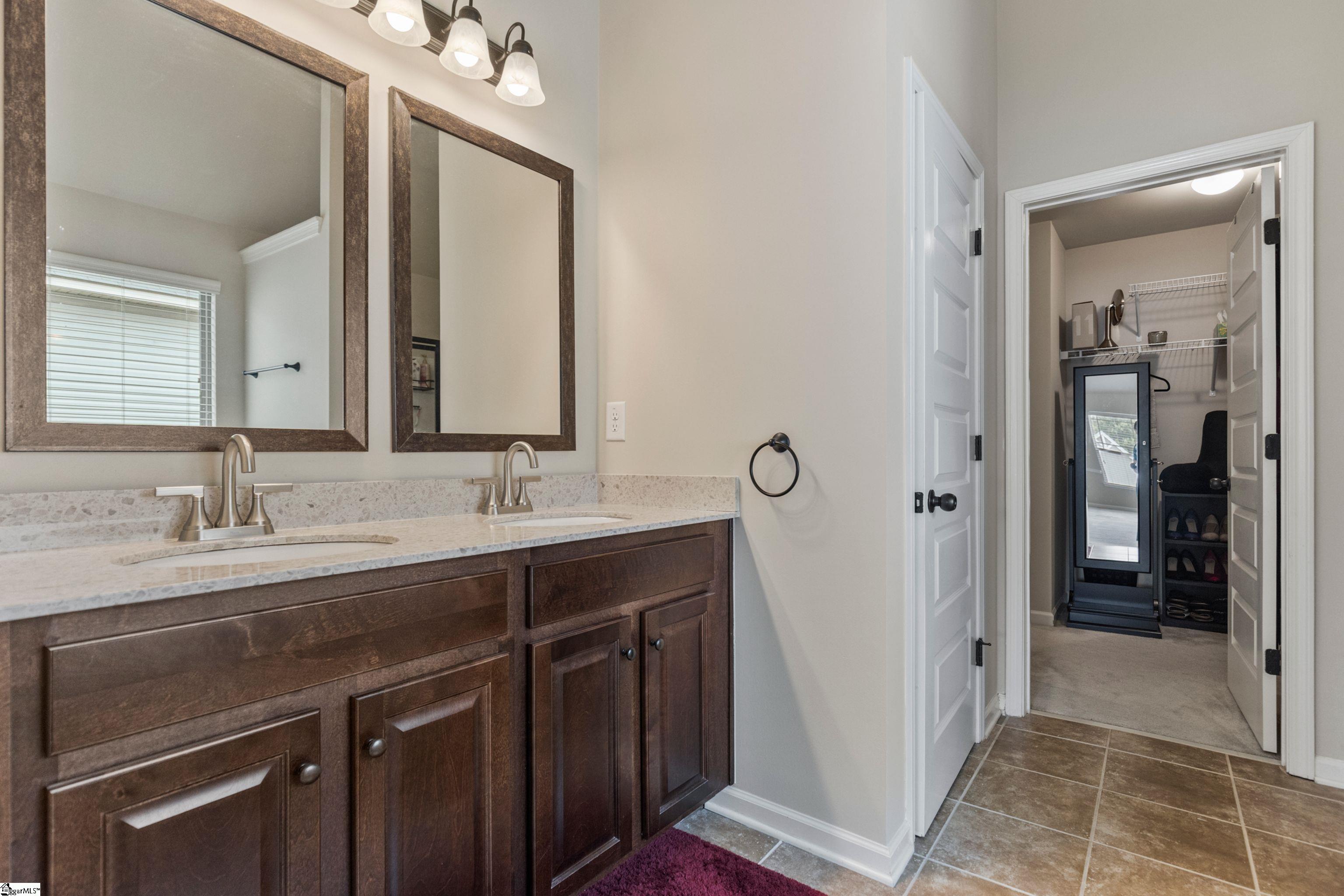 807 E Holloway Drive Woodruff, SC 29388