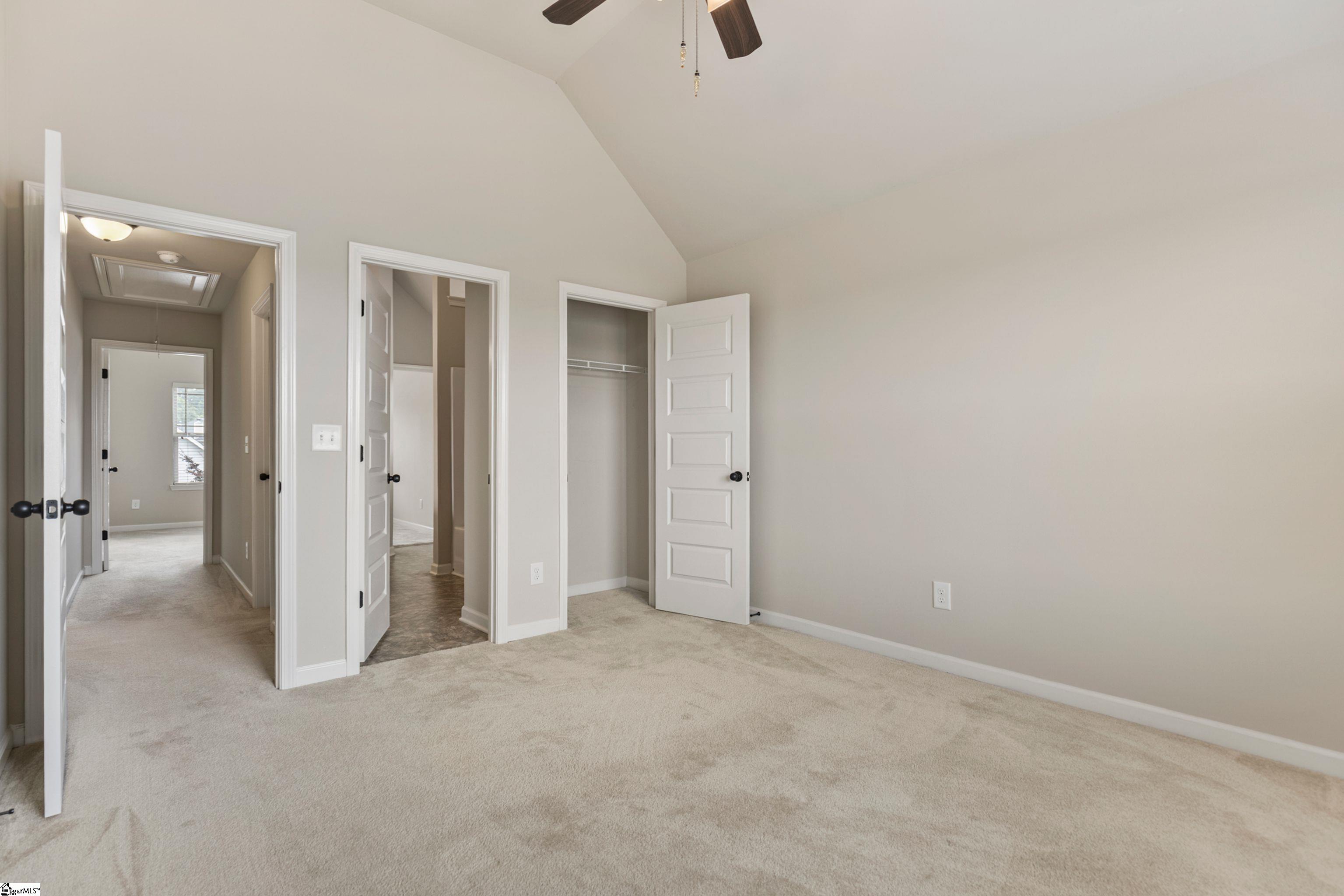 807 E Holloway Drive Woodruff, SC 29388