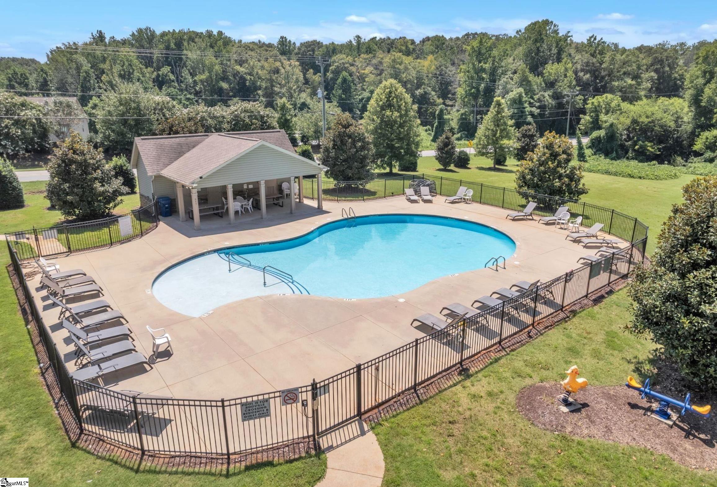 807 E Holloway Drive Woodruff, SC 29388
