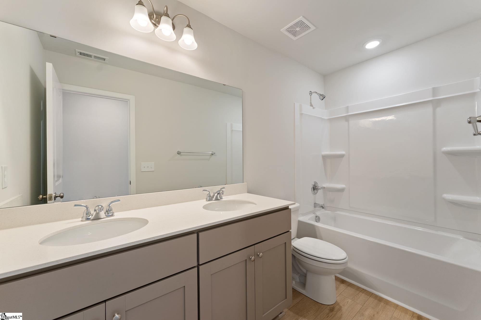 5026 Radley Road Chesnee, SC 29323