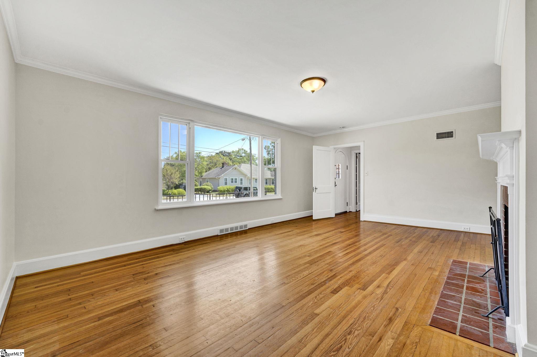 306 Hickory Street Clinton, SC 29325